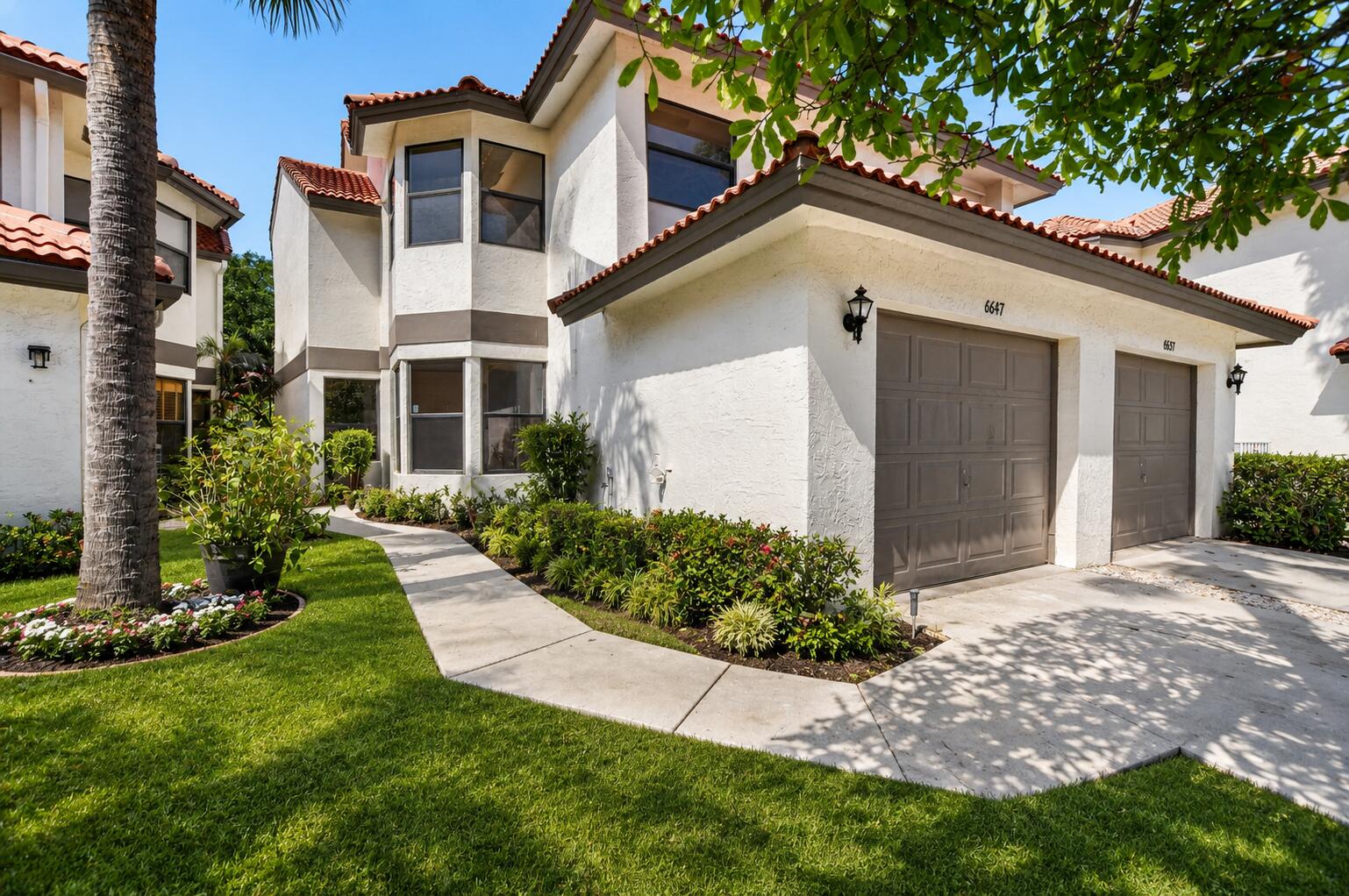 3BR – Townhouse at 6647 Boca Hermosa Lane