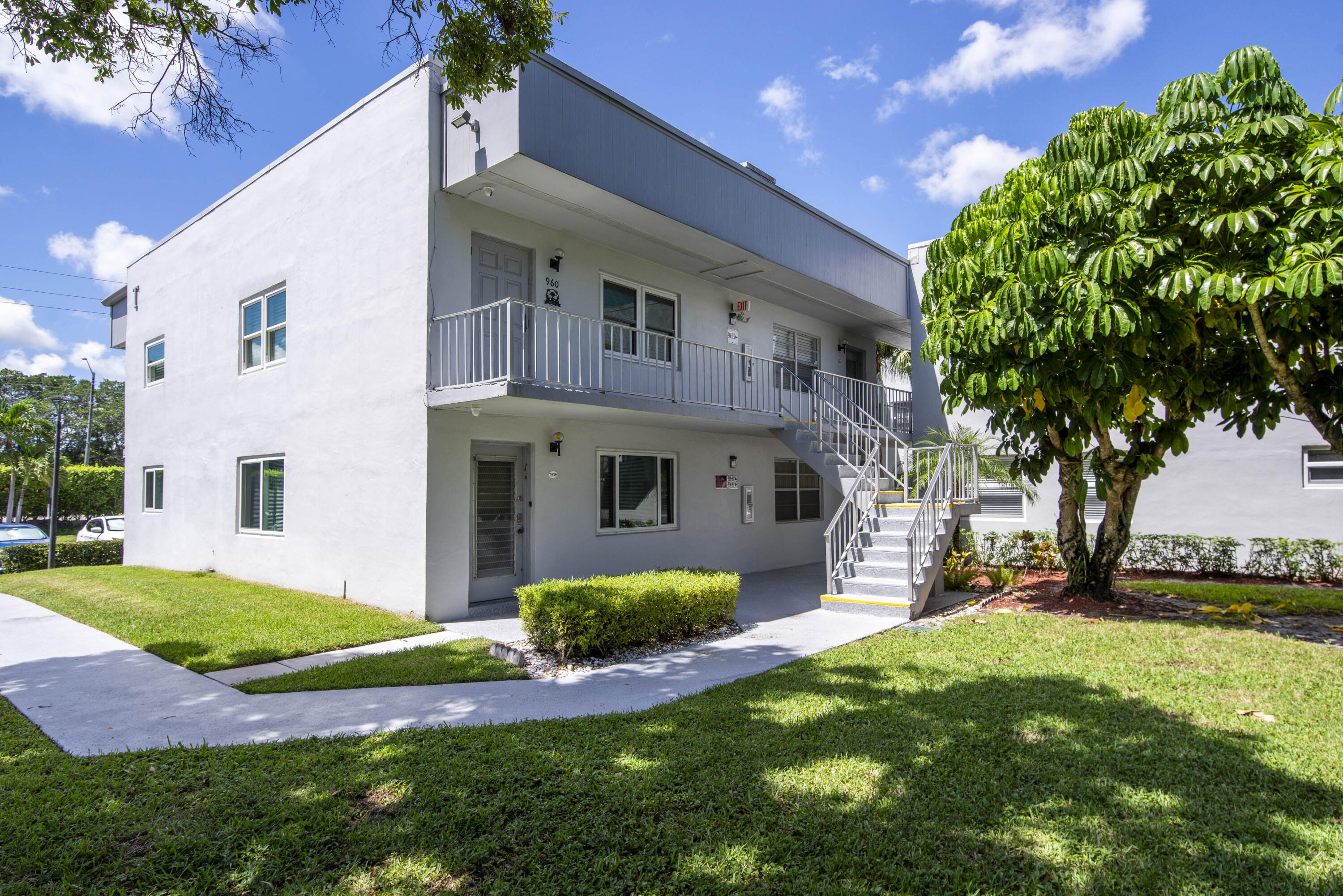 1BR – Condominium at 960 Flanders T