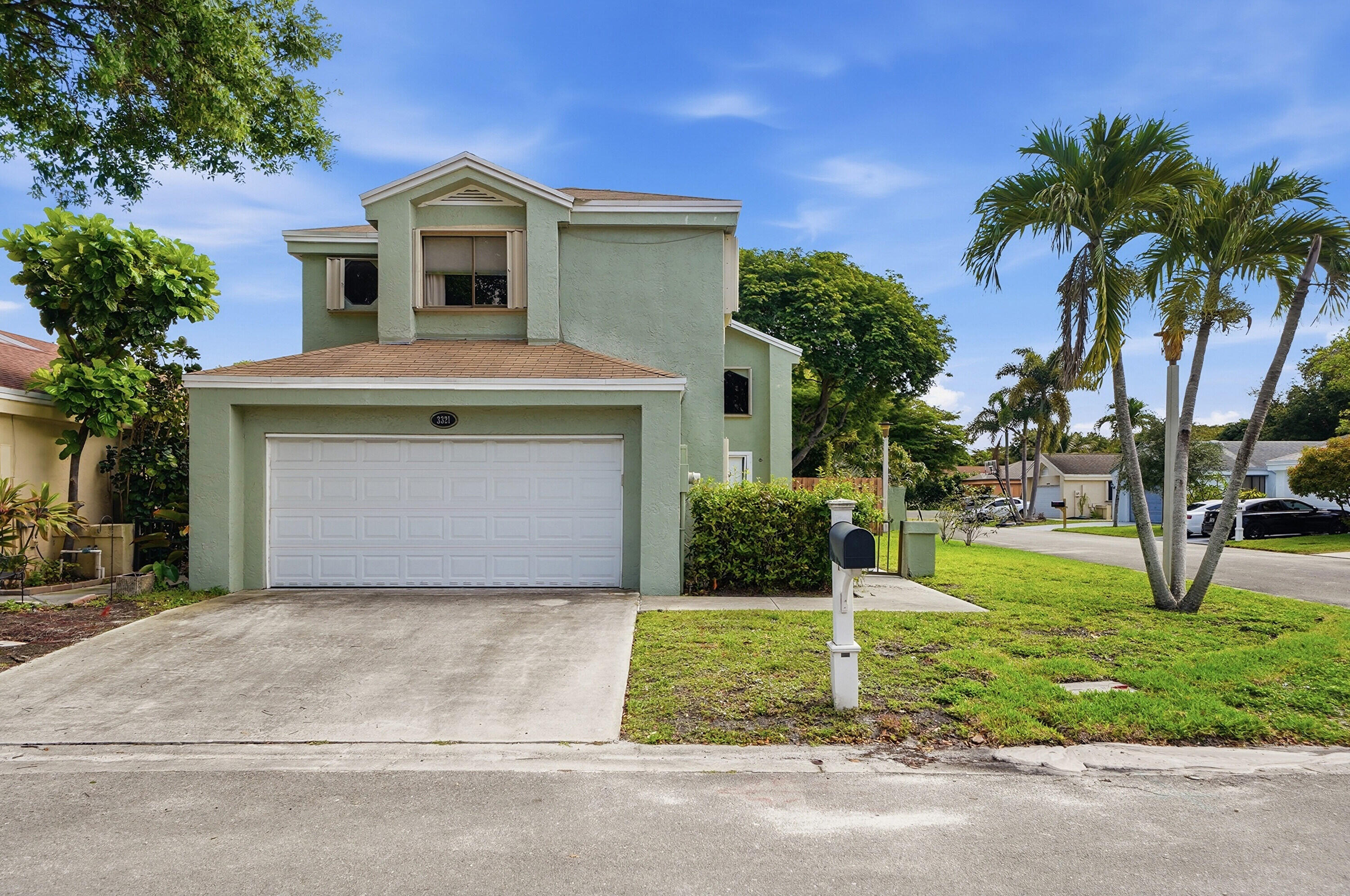 3BR – SingleFamilyResidence at 3321 NW 22nd Court