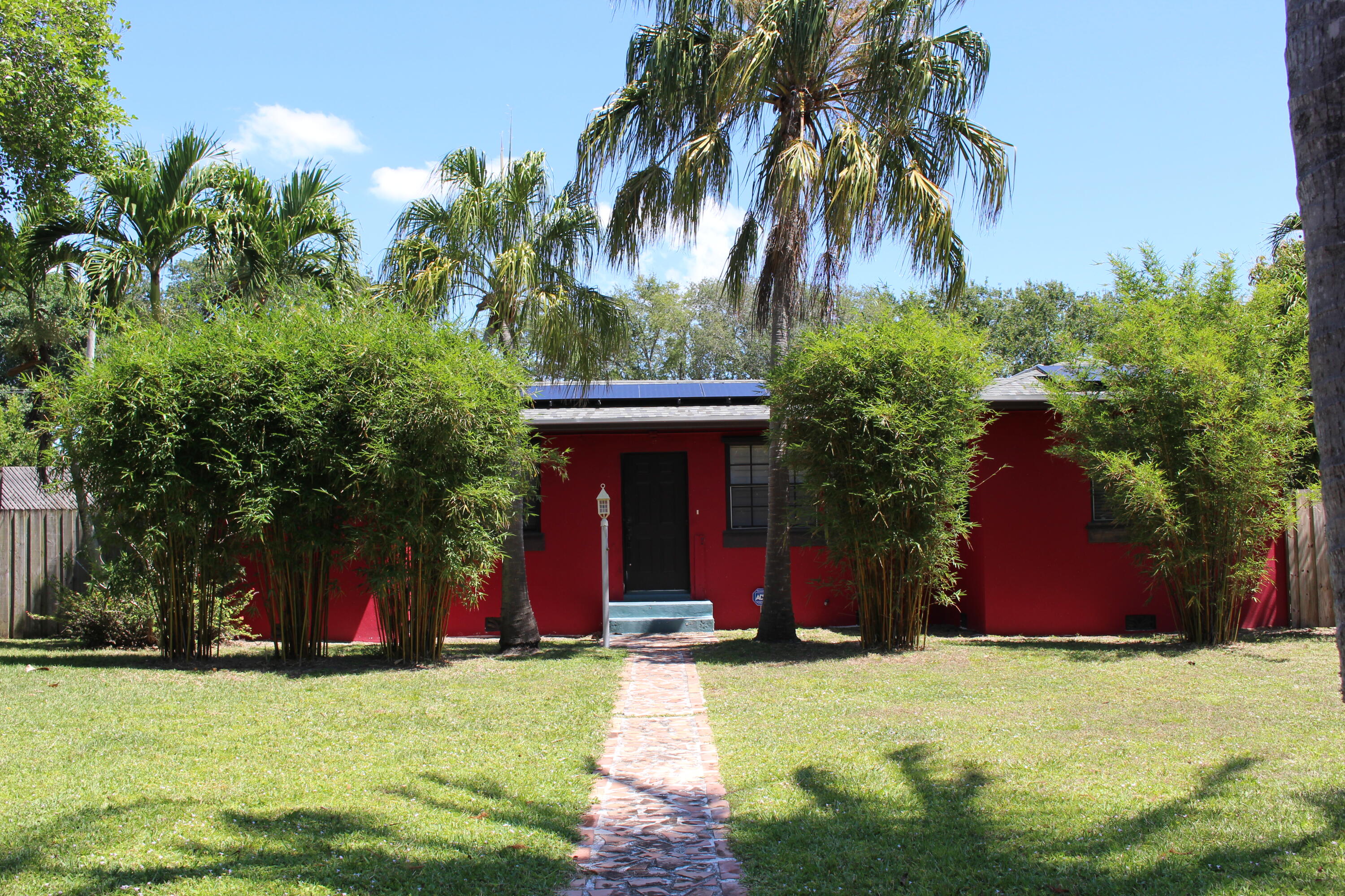 2BR – SingleFamilyResidence at 225 Gulfstream Boulevard