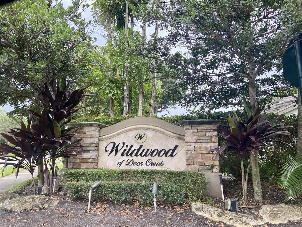 3BR – RNT at 456 E Deer Creek Wildwood Ln Lane E