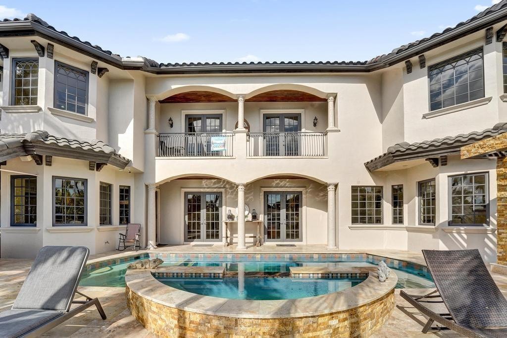 6BR – SingleFamilyResidence at 2340 NE 47th Street