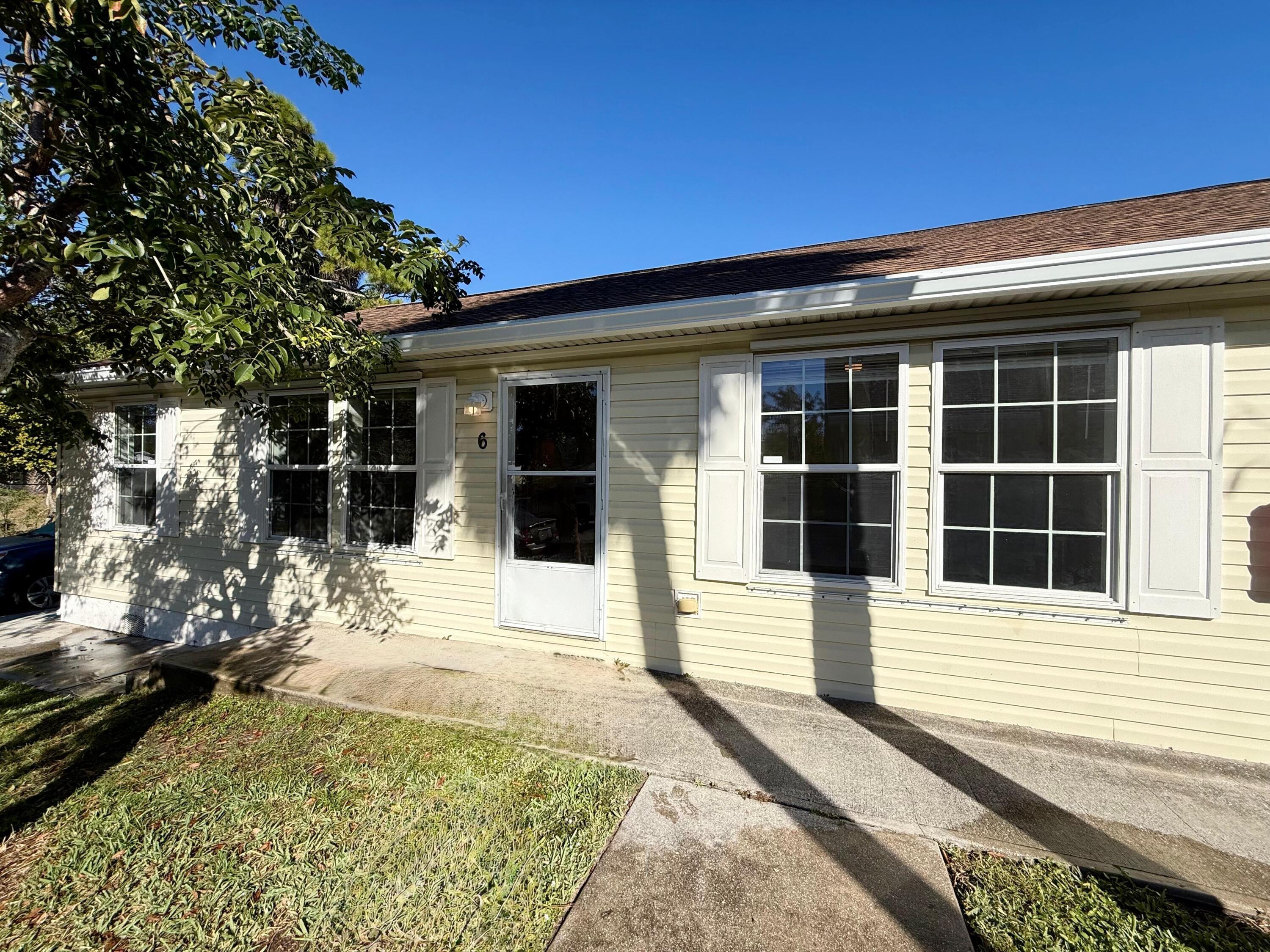 3BR – Townhouse at 5289 Stacy Street #Unit 3