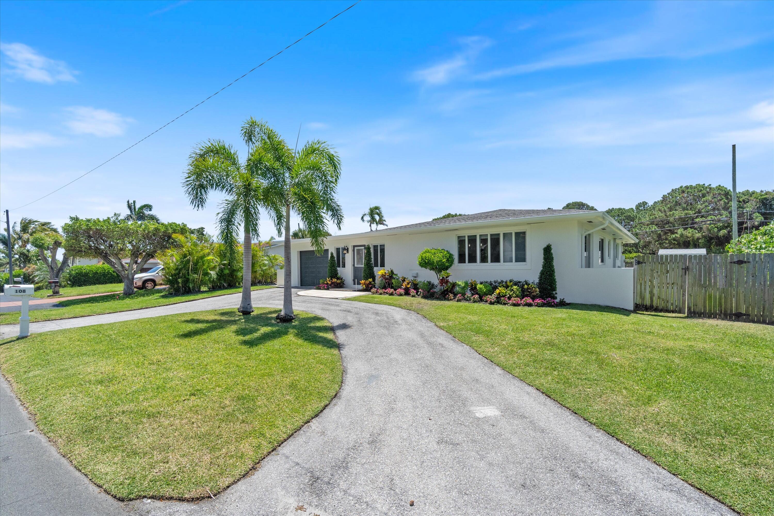 3BR – SingleFamilyResidence at 108 SE 31st Avenue