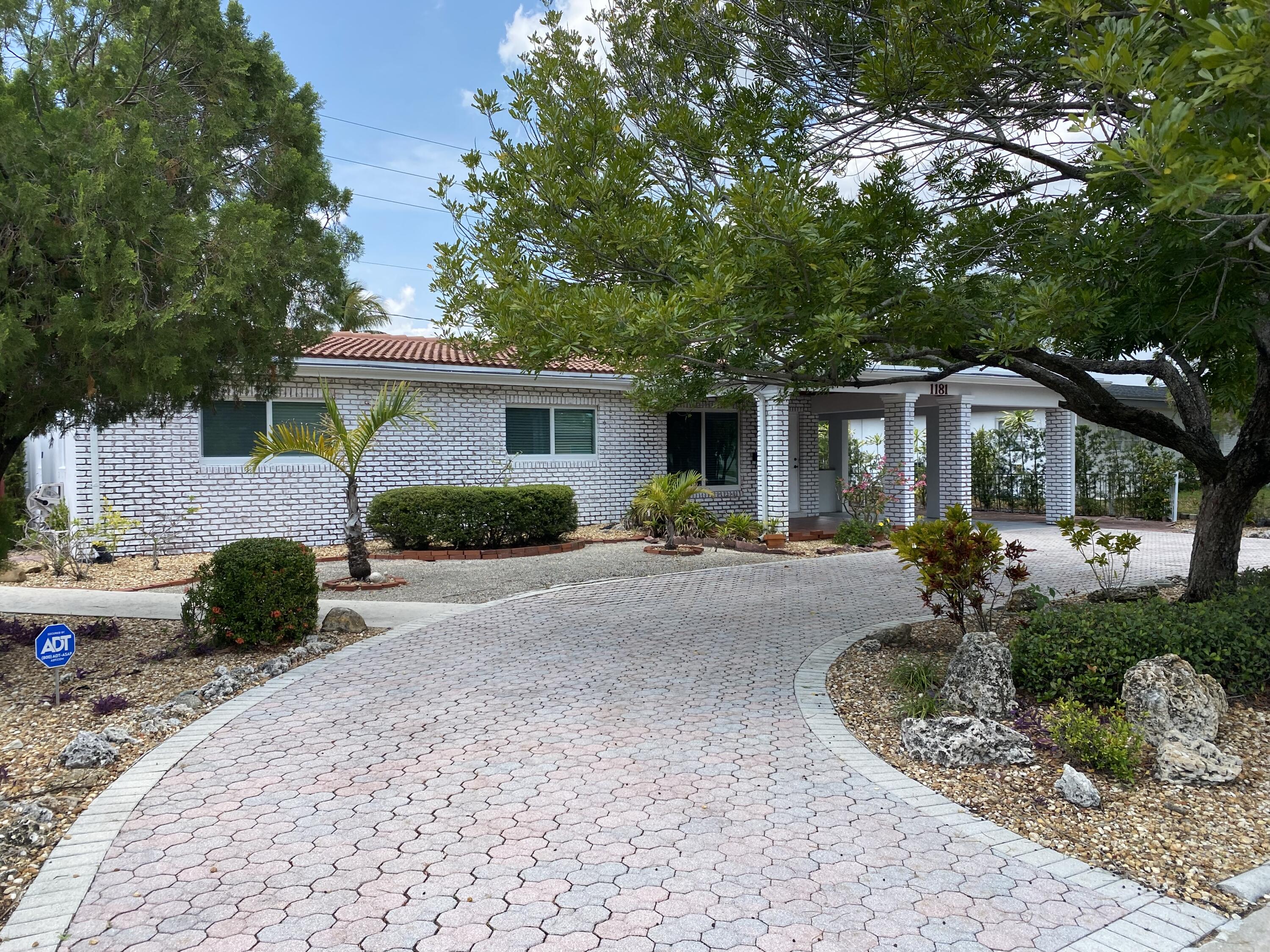 3BR – SingleFamilyResidence at 1181 SW 4th Terrace