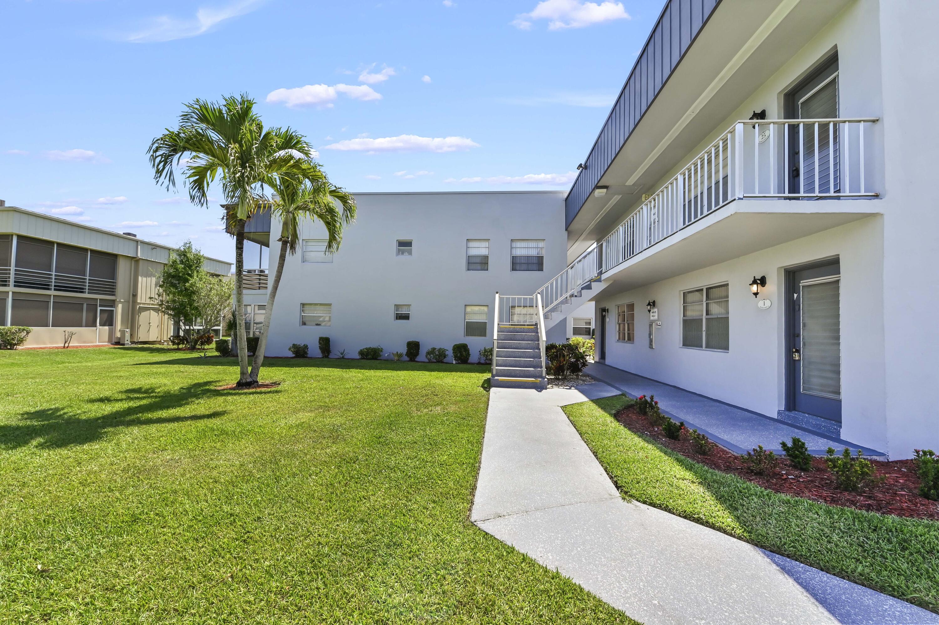 1BR – Condominium at 1 Burgundy #A