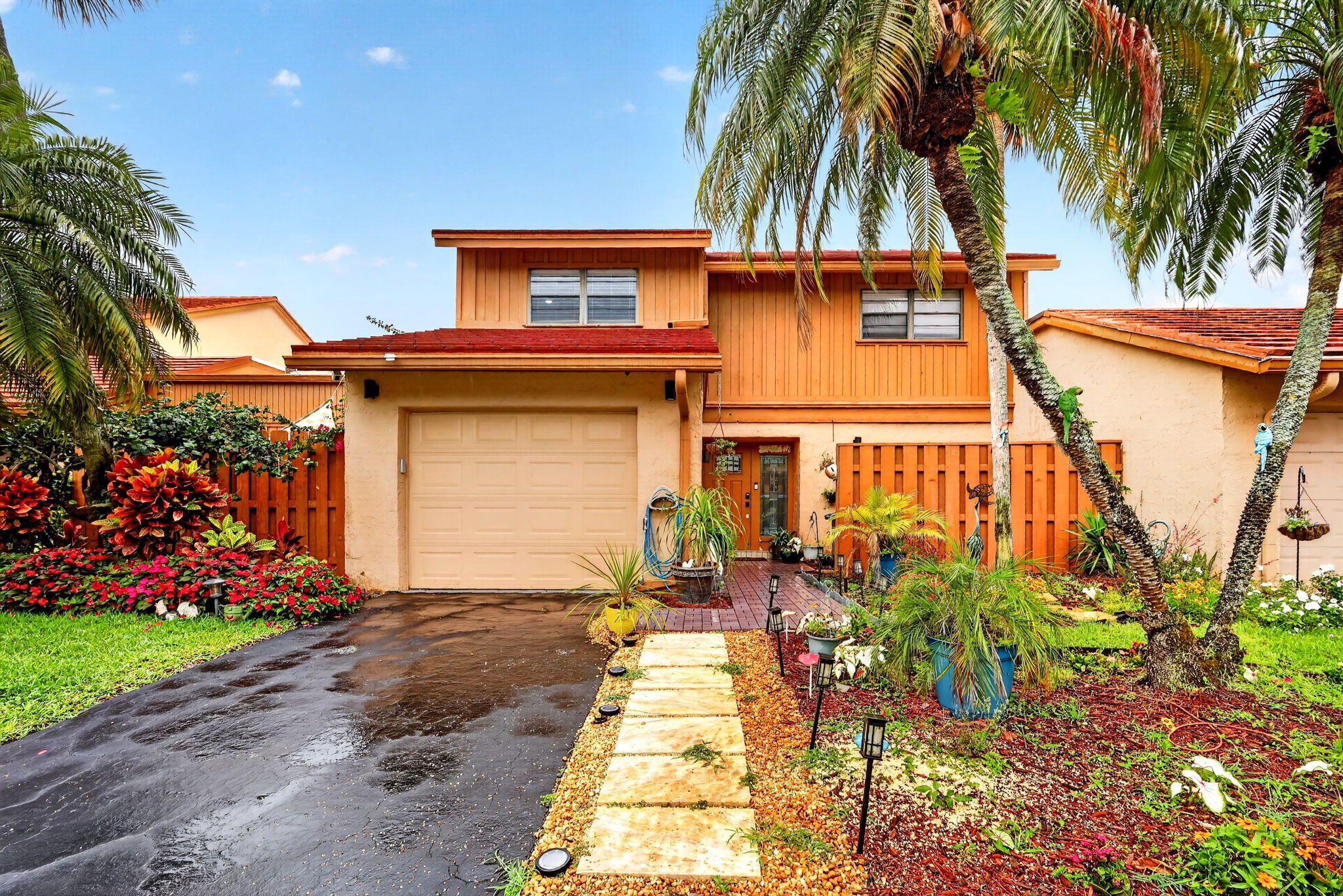 3BR – Townhouse at 5316 Stonybrook Lane