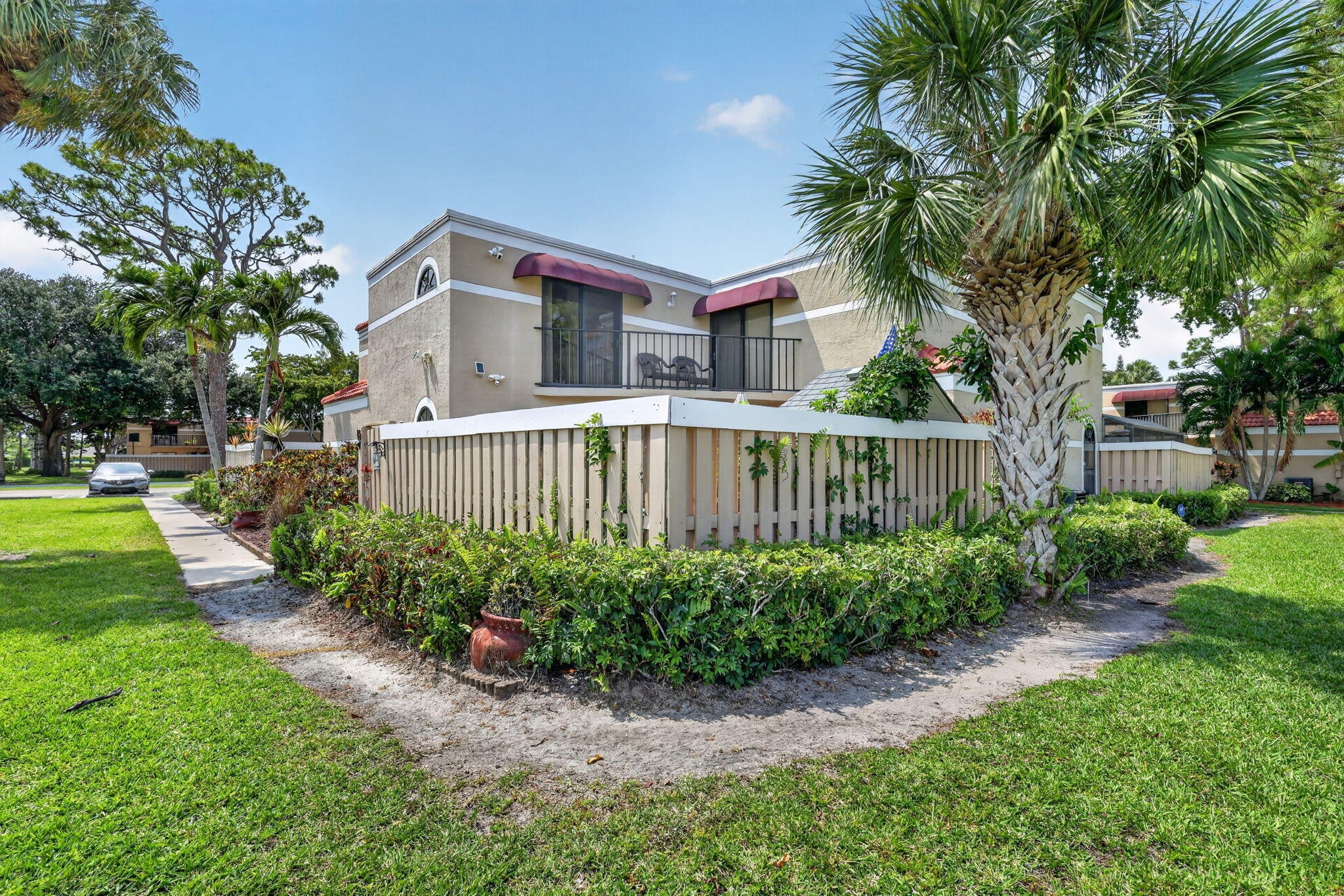 3BR – Townhouse at 4355 Village Drive #B