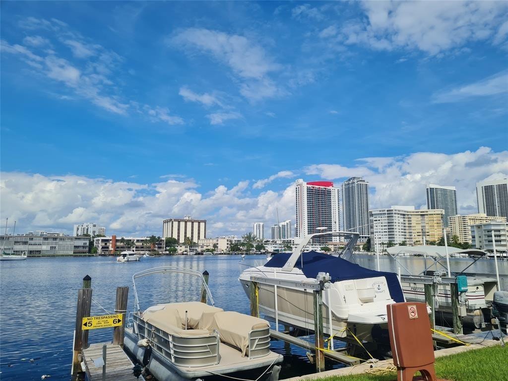1BR – Condominium at 300 Golden Isles Drive #104