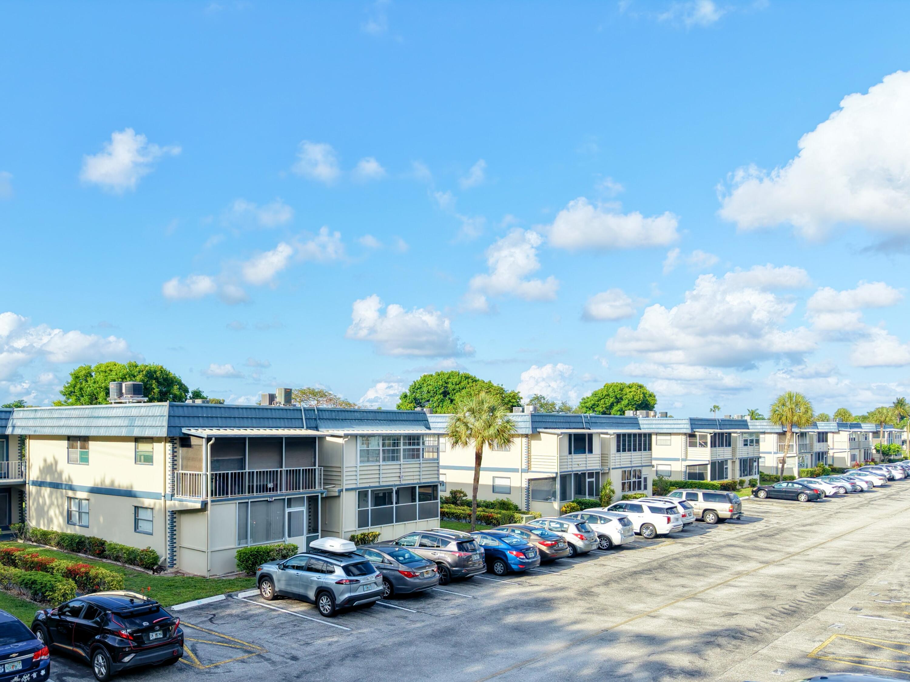 1BR – Condominium at 202 Brittany E