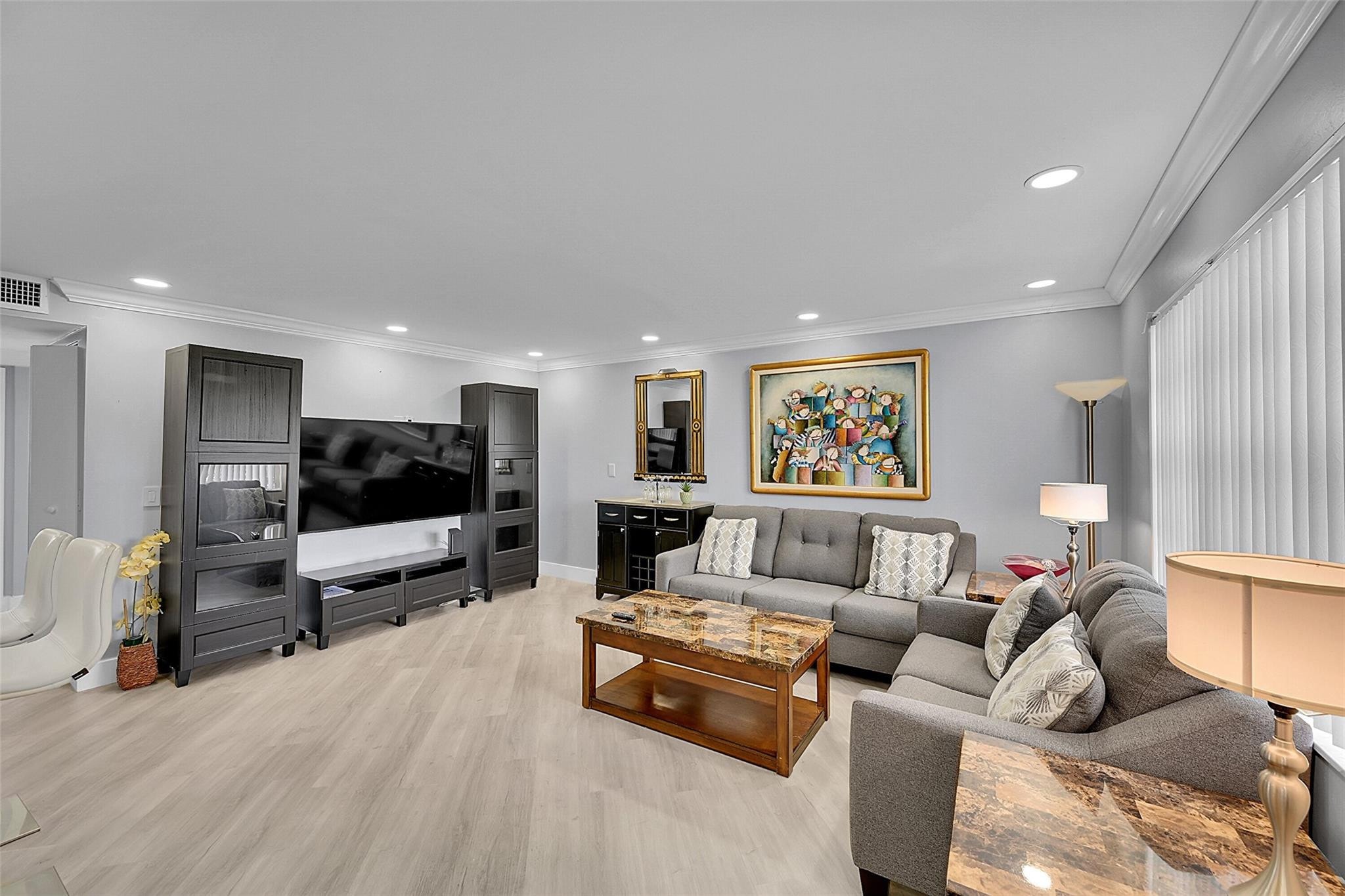 2BR – Condominium at 964 Normandy Trail #U