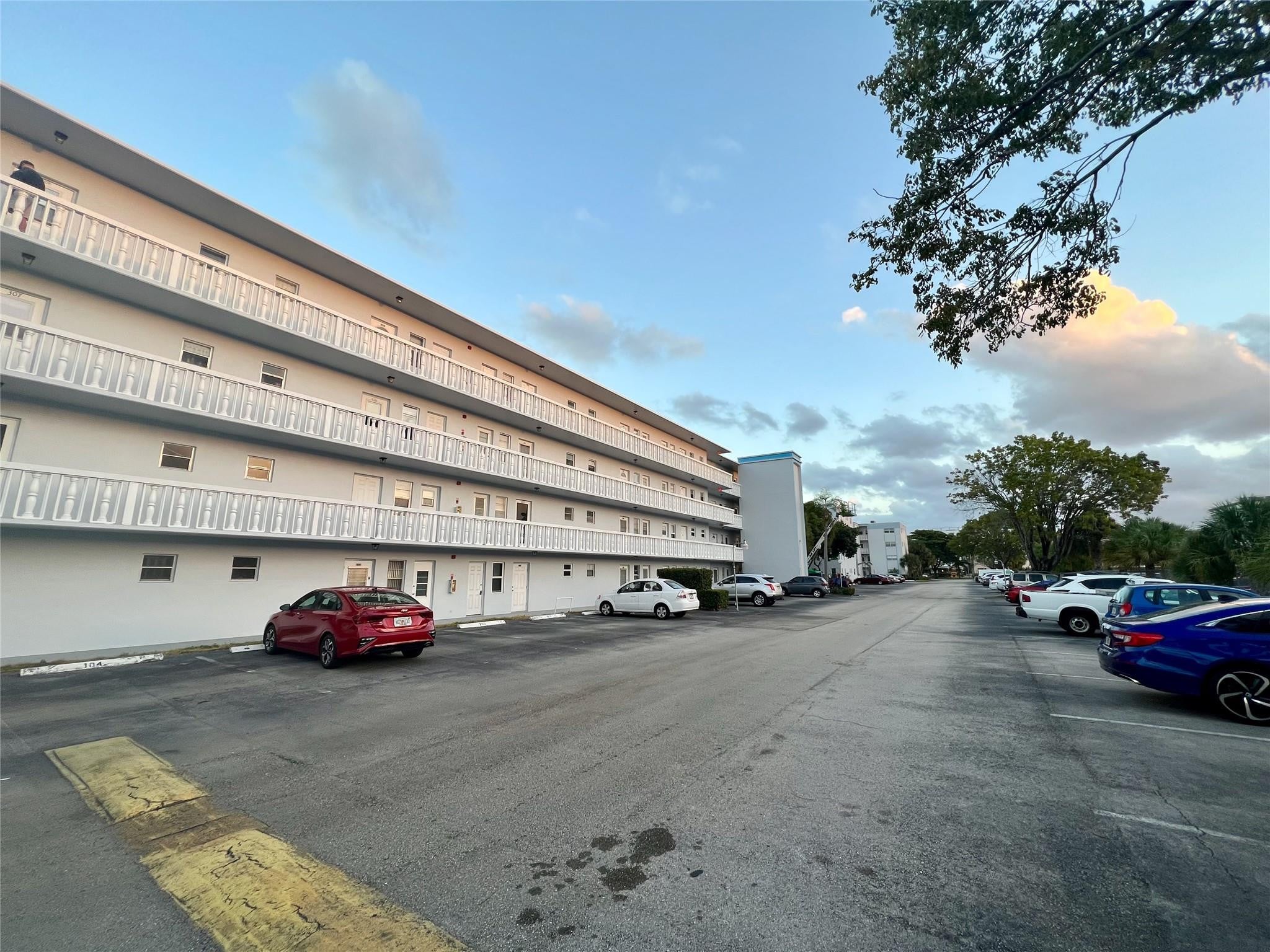 1BR – Condominium at 600 NE 2nd Street #Unit 107