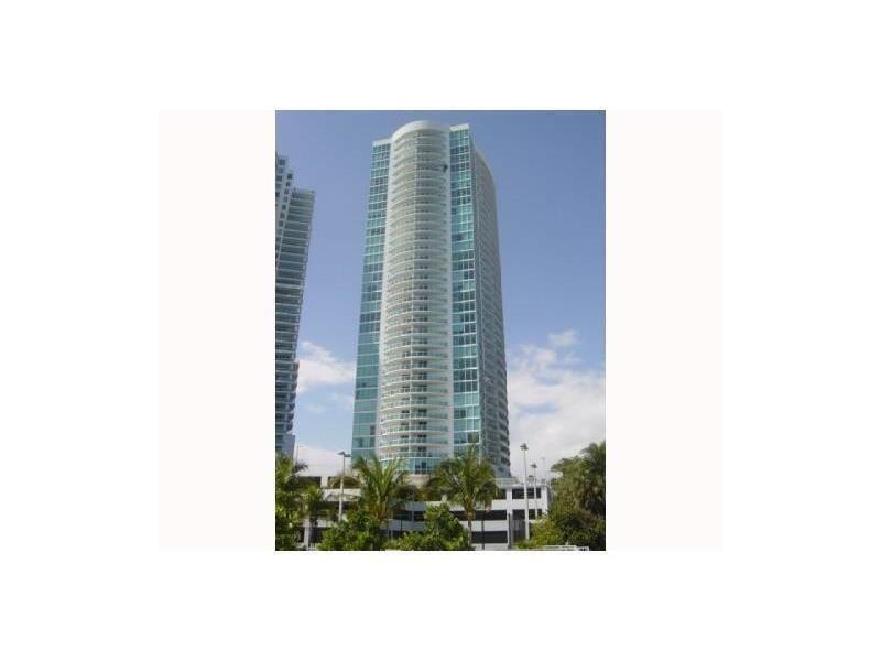 1BR – Condominium at 2101 Brickell Avenue #808