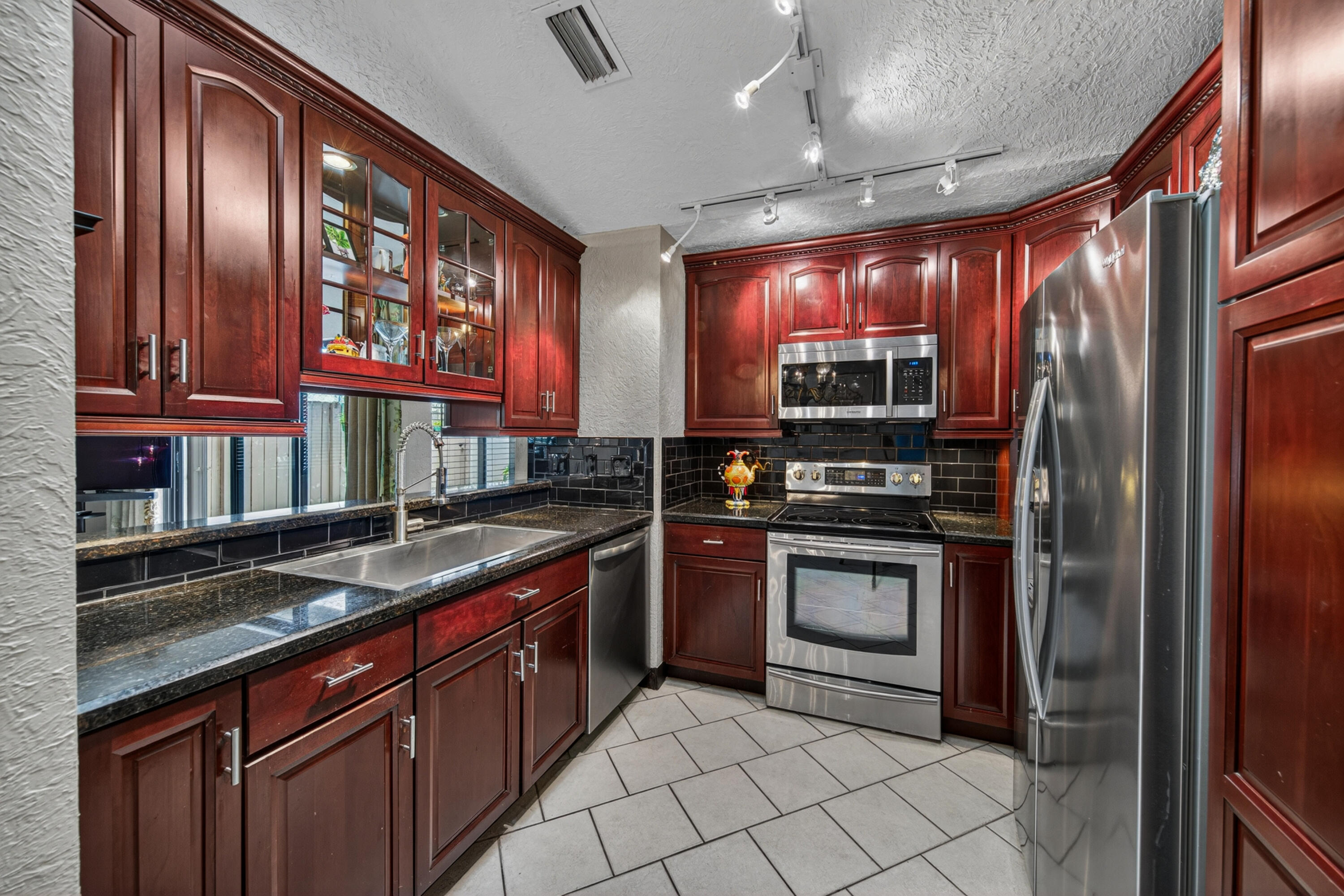 3BR – Condominium at 3068 S Oakland Forest Drive #806