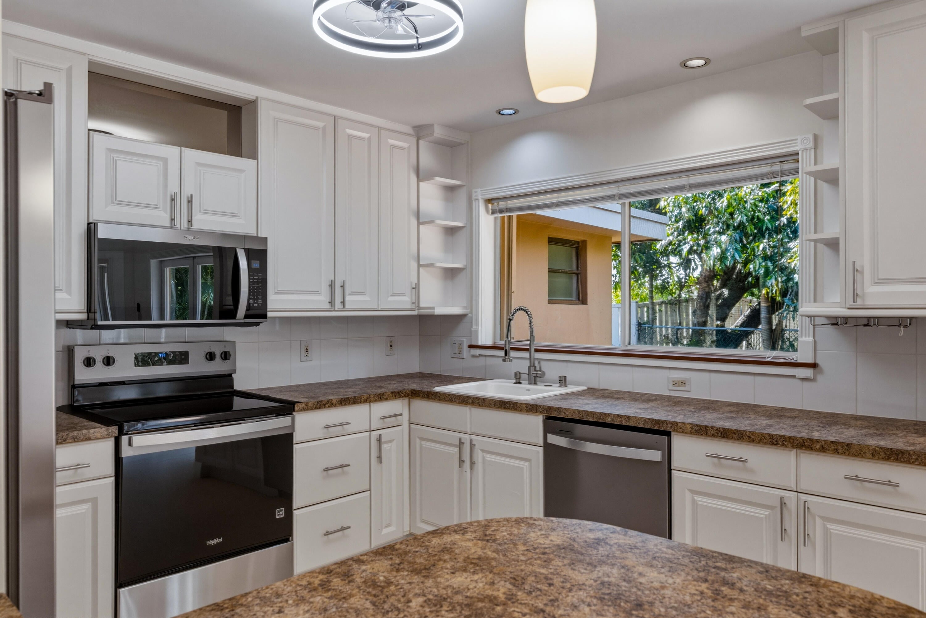 3BR – SingleFamilyResidence at 284 Allenwood Drive