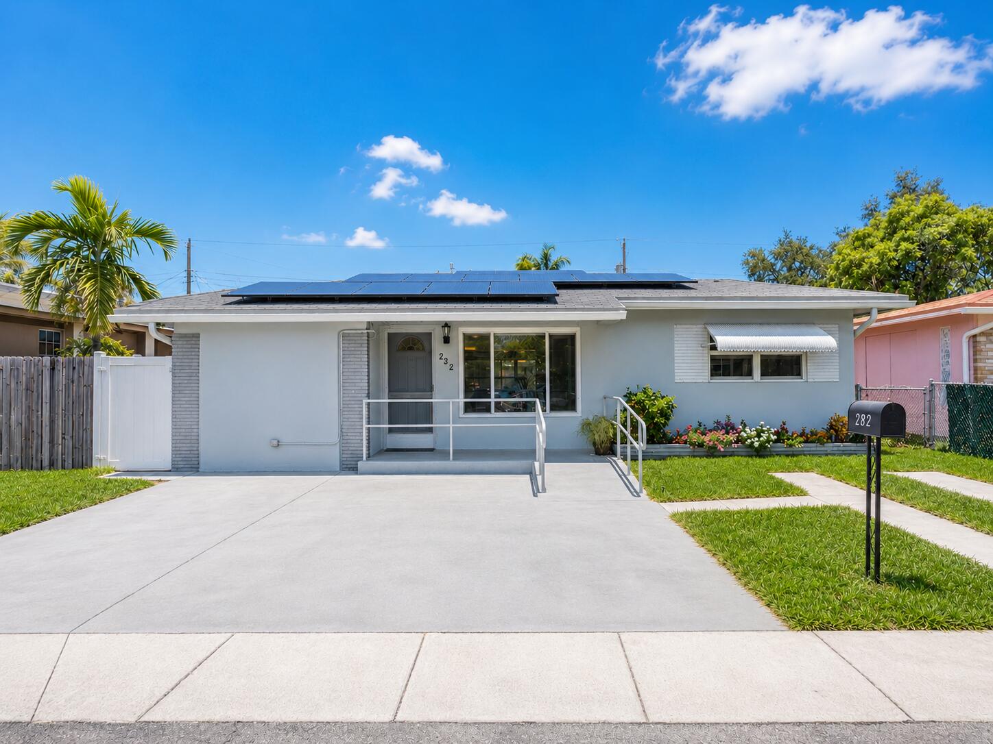 3BR – SingleFamilyResidence at 262 SW 8th Street