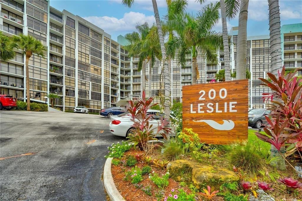2BR – Condominium at 200 Leslie Drive #1128