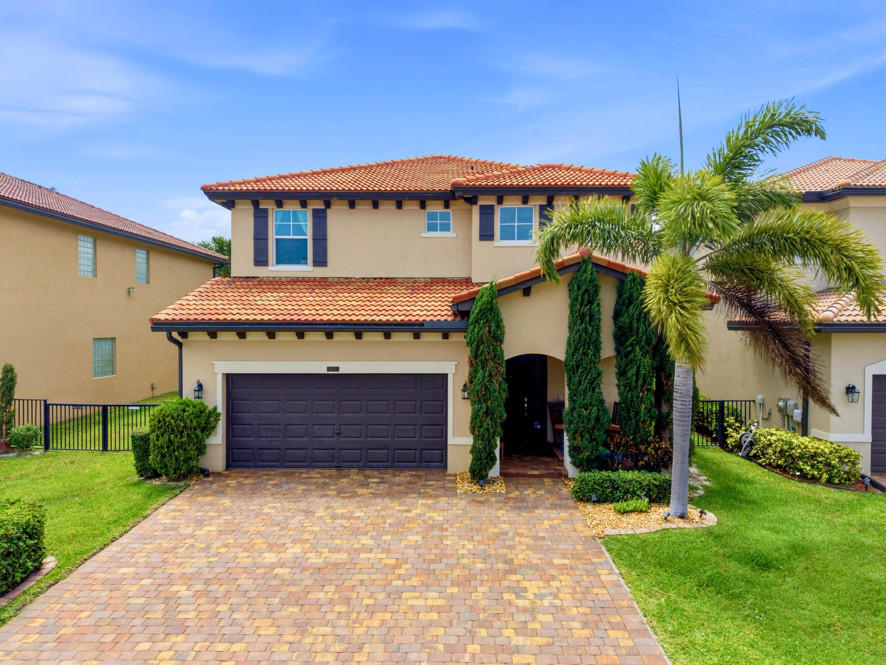 5BR – SingleFamilyResidence at 6819 Langdon Way