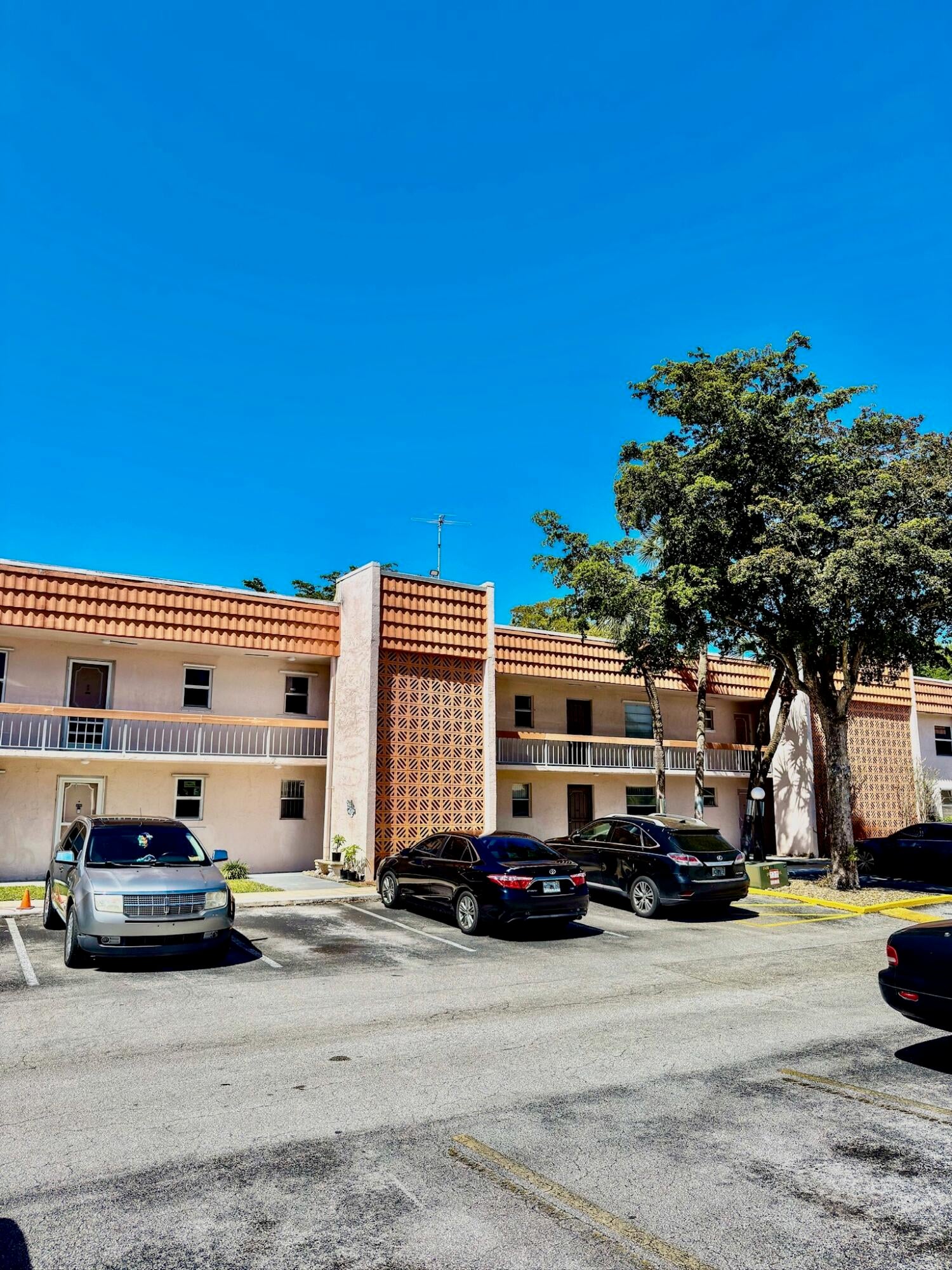 1BR – Condominium at 7610 Stirling Road #204c