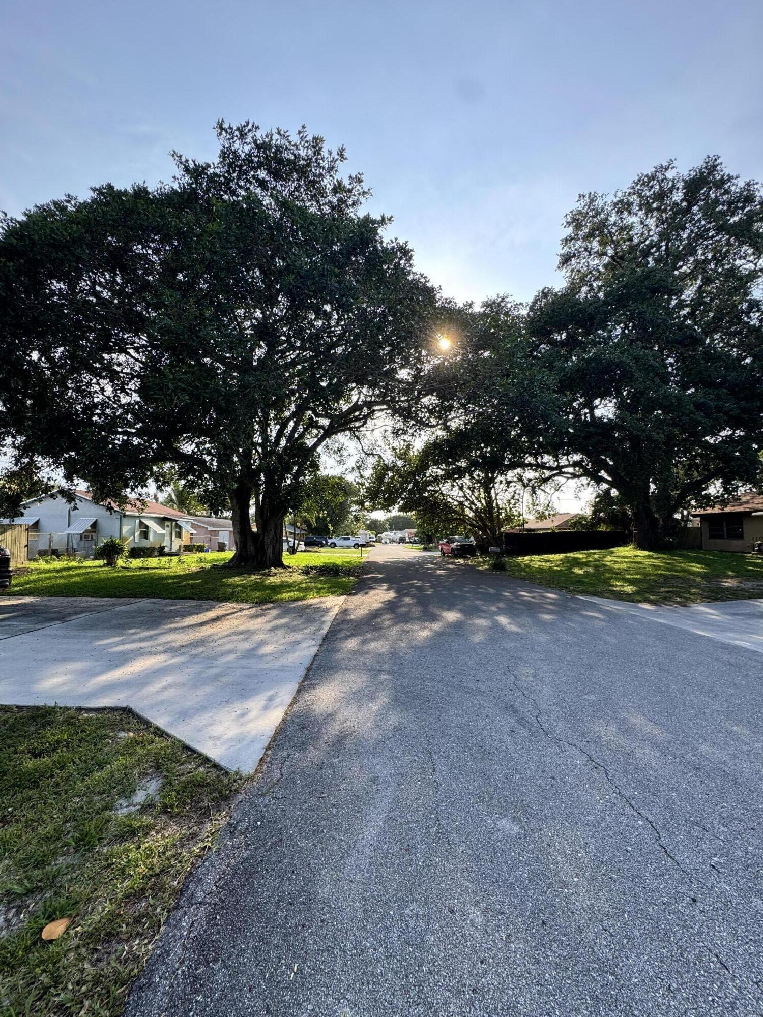 3BR – SingleFamilyResidence at 3344 Plaza Place