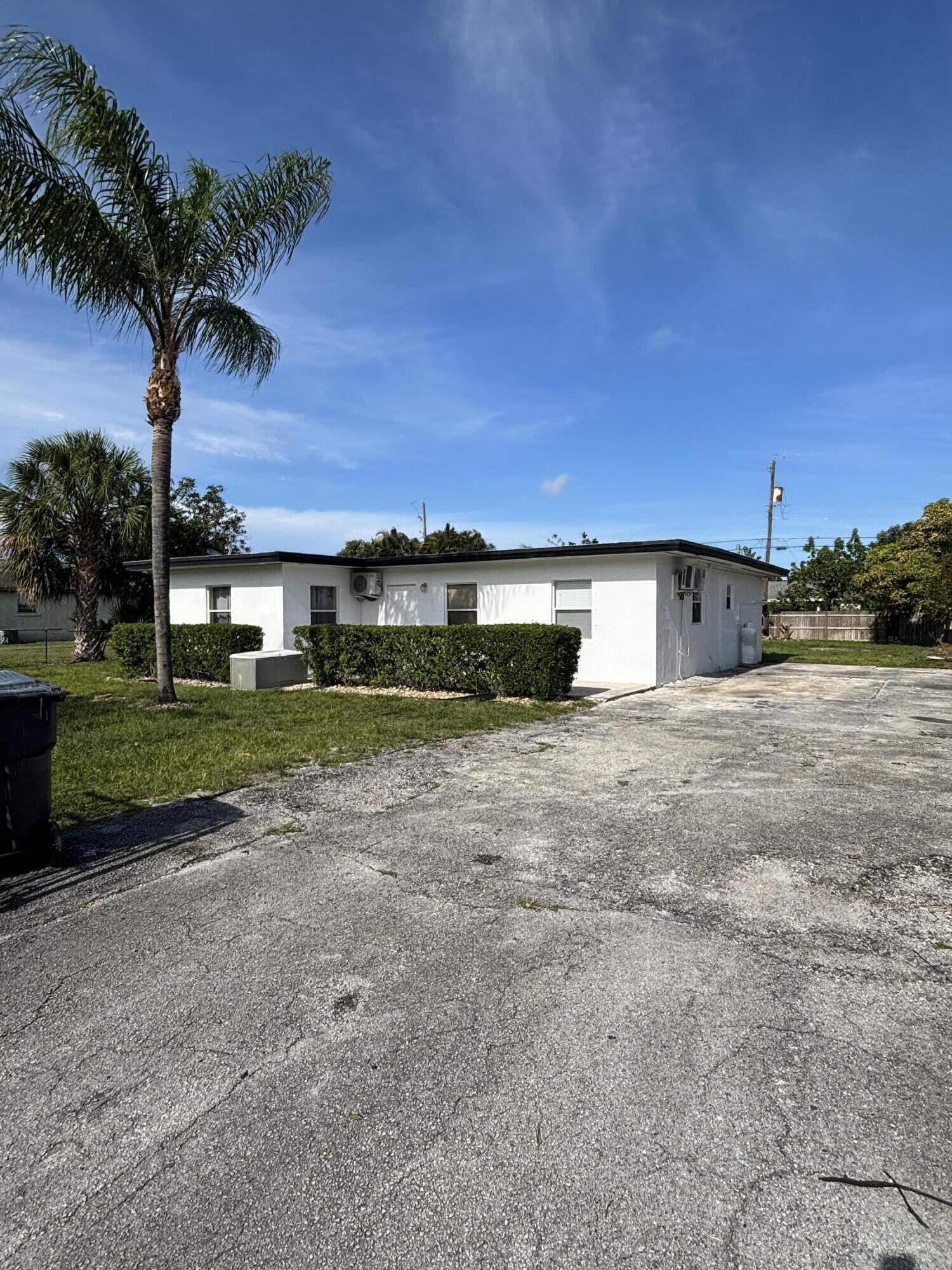 3BR – SingleFamilyResidence at 328 Urquhart Street