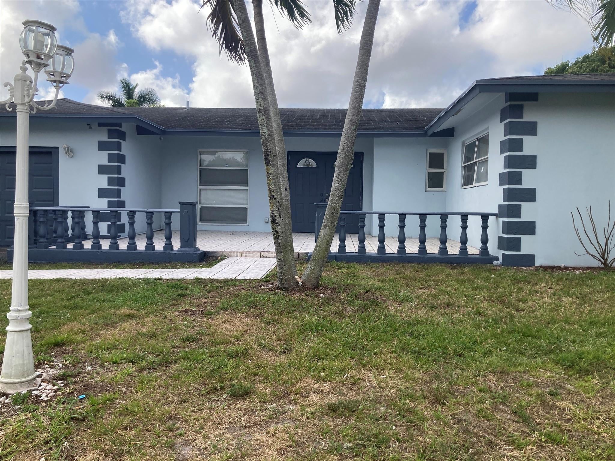 4BR – SingleFamilyResidence at 6230 SW 4th Place