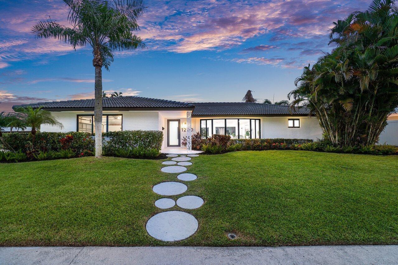 4BR – SingleFamilyResidence at 1200 SW 8th Street