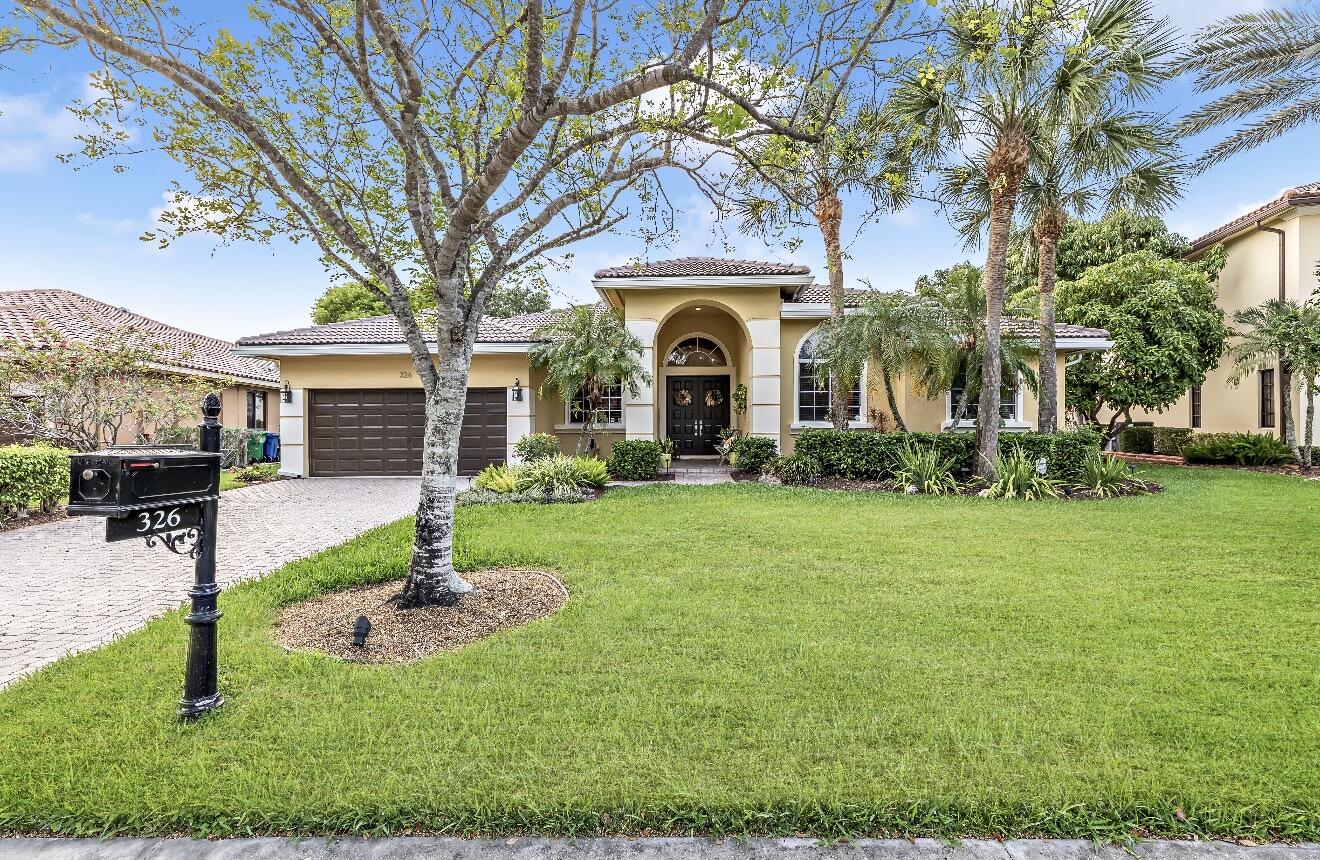 4BR – SingleFamilyResidence at 326 NW 120th Drive
