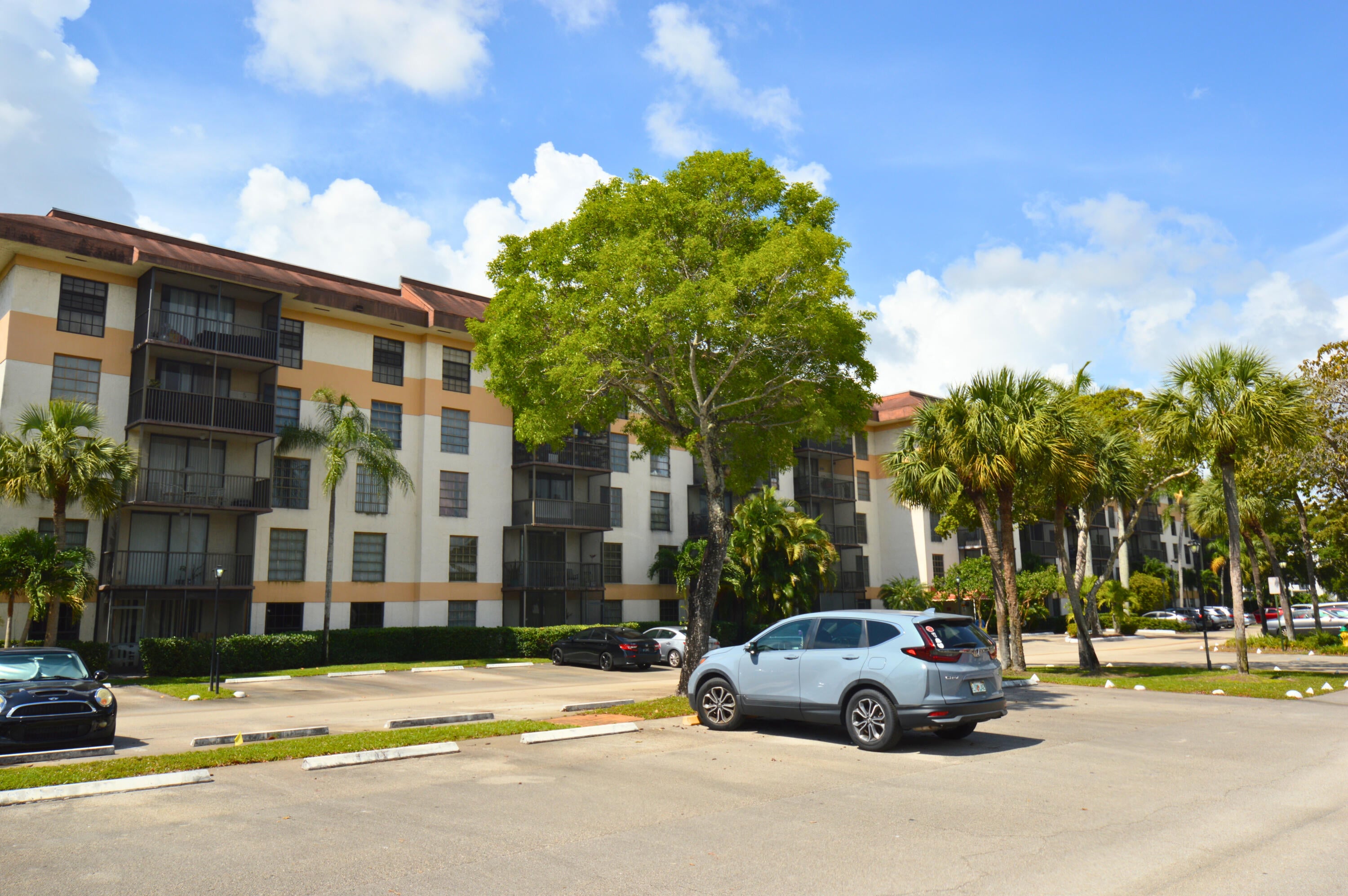 2BR – Condominium at 5570 NW 44th Street #318a