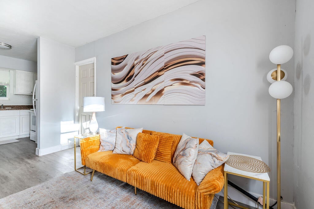 1BR – RNT at 1826 Sherman Street #16