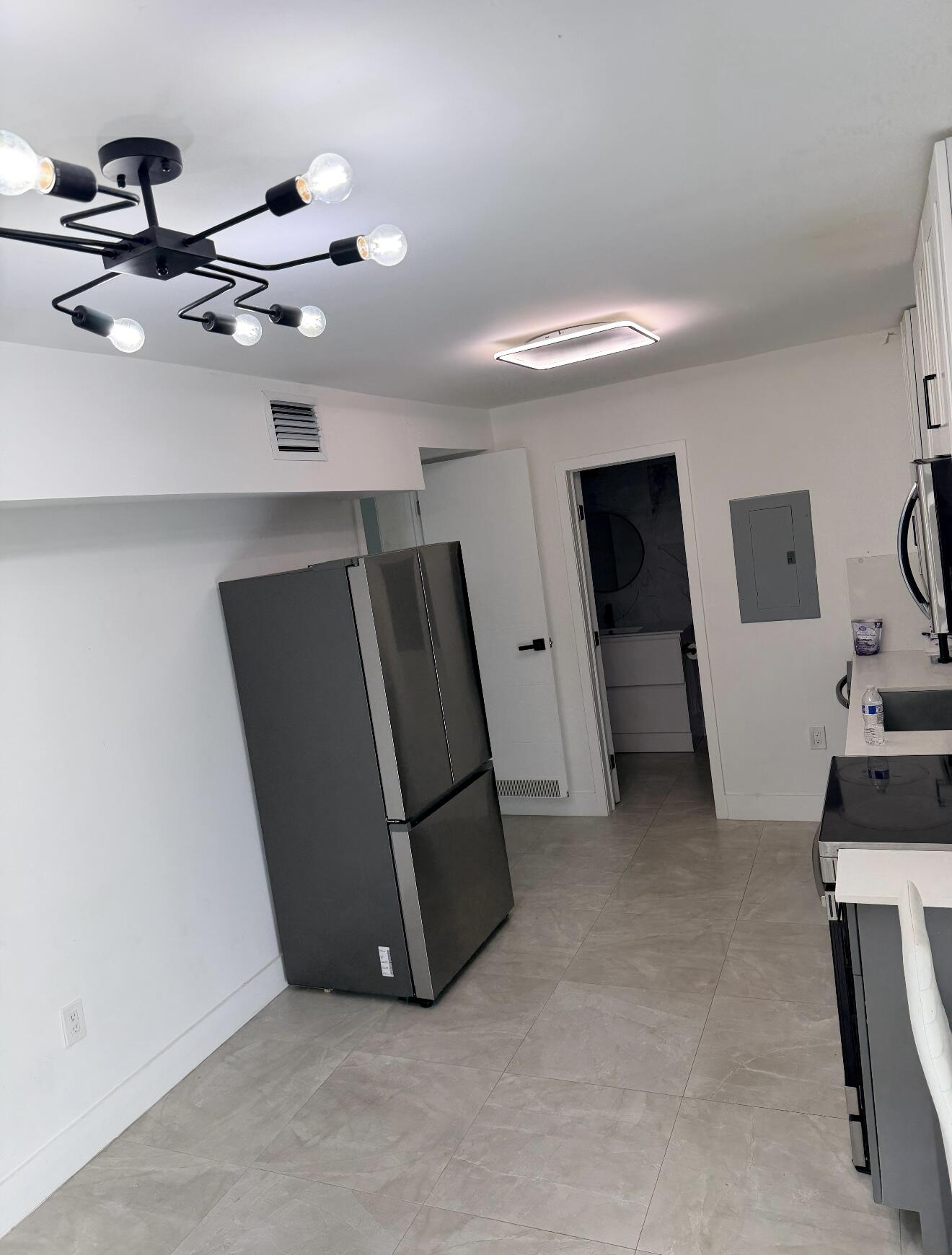 2BR – Apartment at 911 79th Terrace #B