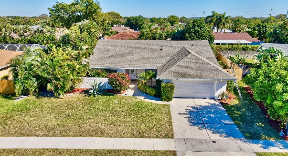 4BR – SingleFamilyResidence at 17768 Maplewood Drive