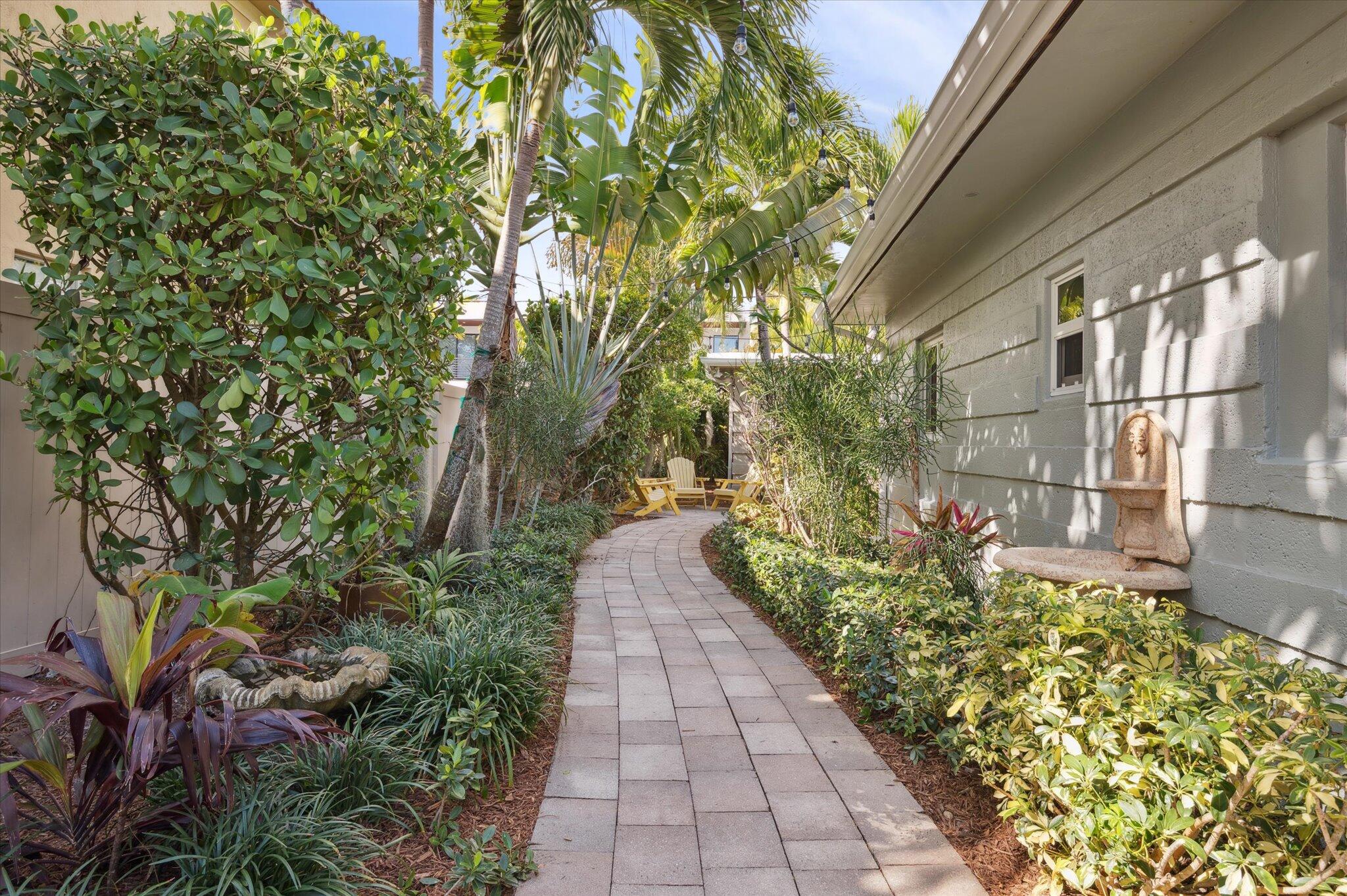 2BR – Apartment at 1123 NE 14th Avenue #2