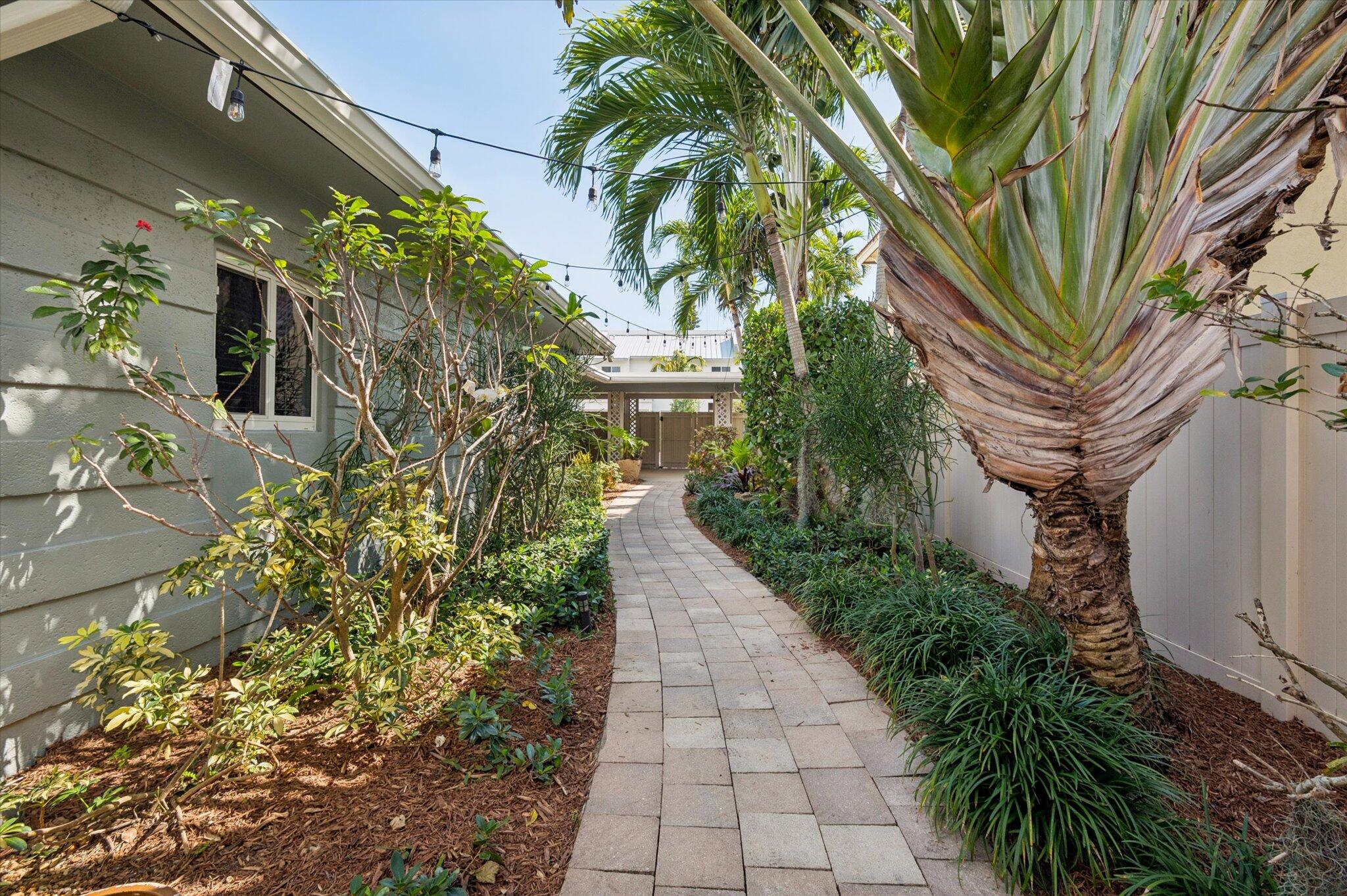 3BR – Apartment at 1123 NE 14th Avenue #3