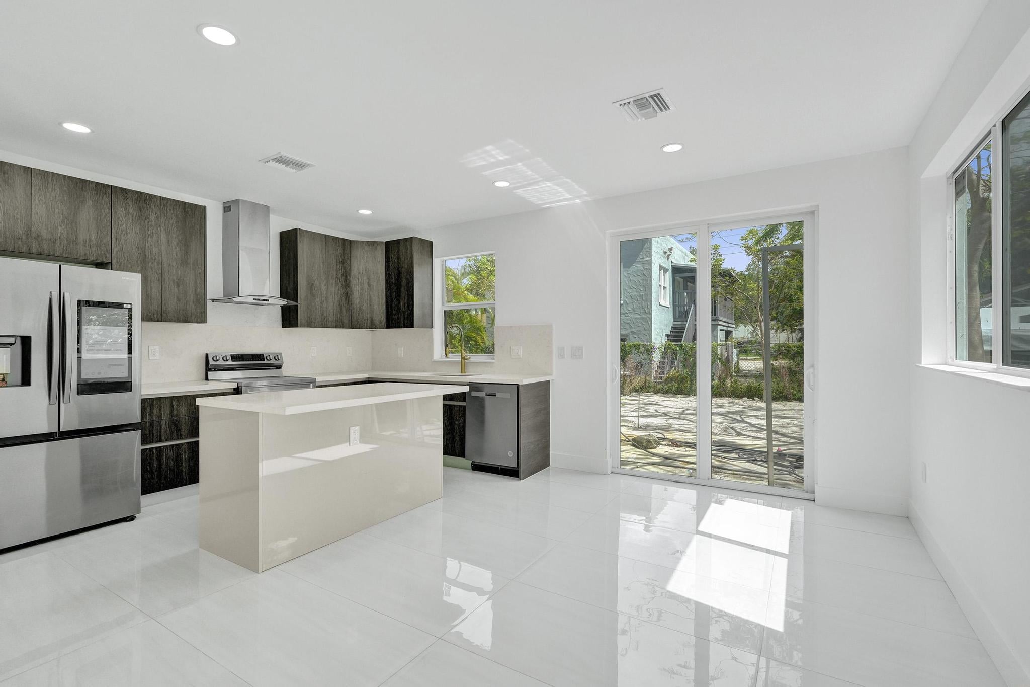 3BR – Townhouse at 1213 W Las Olas Boulevard