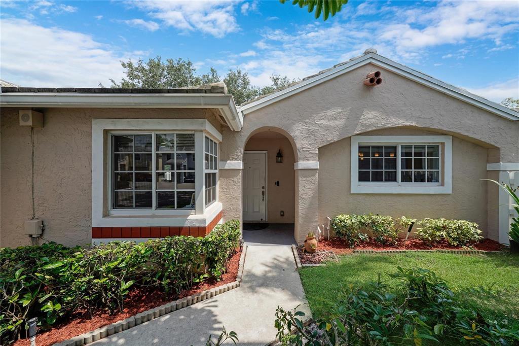 3BR – SingleFamilyResidence at 9800 NW 9th Court