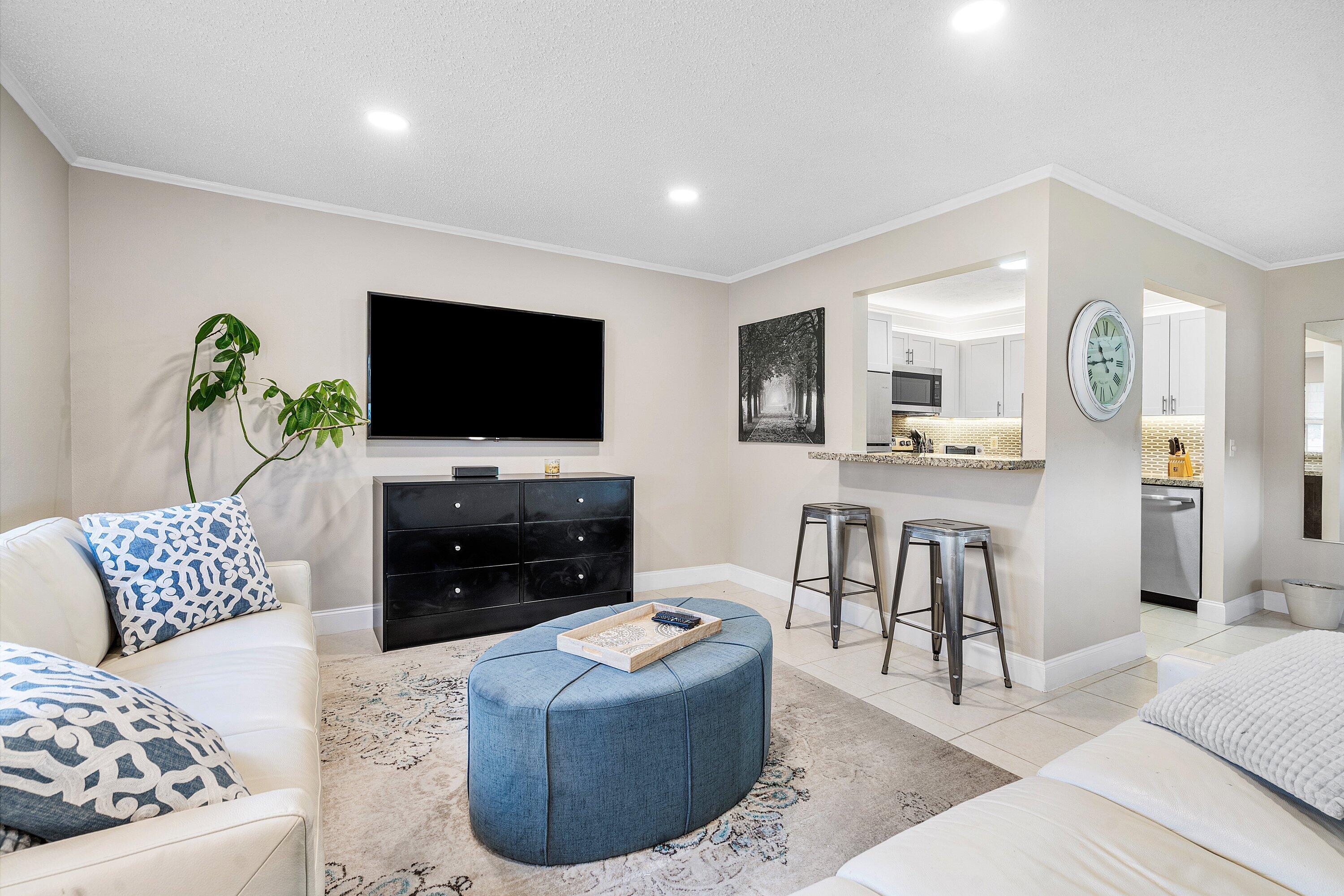 1BR – Condominium at 142 Brittany Terrace