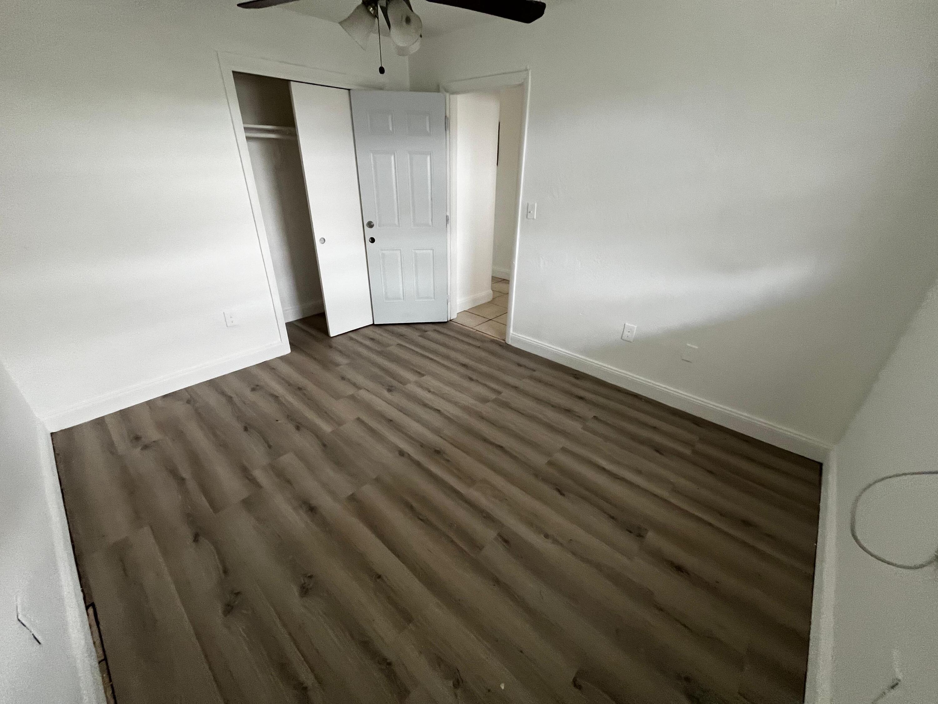 1BR – Apartment at 3015 NW 8th Avenue #9