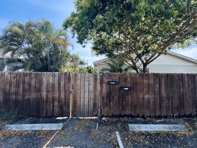 2BR – SingleFamilyResidence at 1534 NE 3rd Avenue
