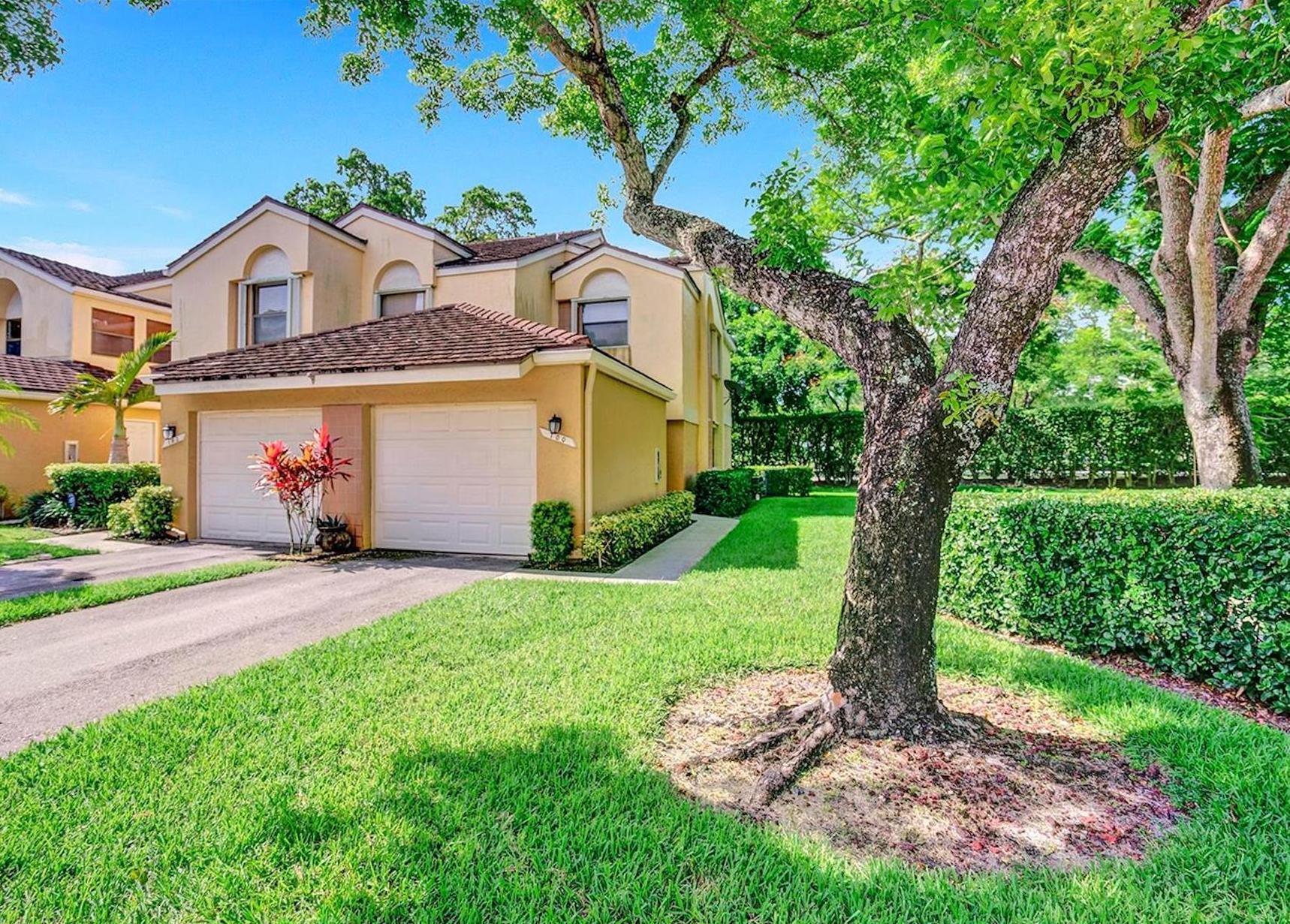 3BR – Townhouse at 9801 NW 1st Court #9801