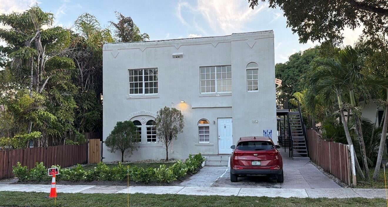 2BR – Apartment at 1652 Madison Street #2