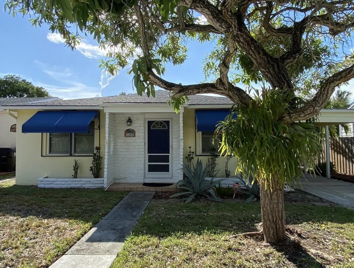 2BR – SingleFamilyResidence at 1209 N M Street