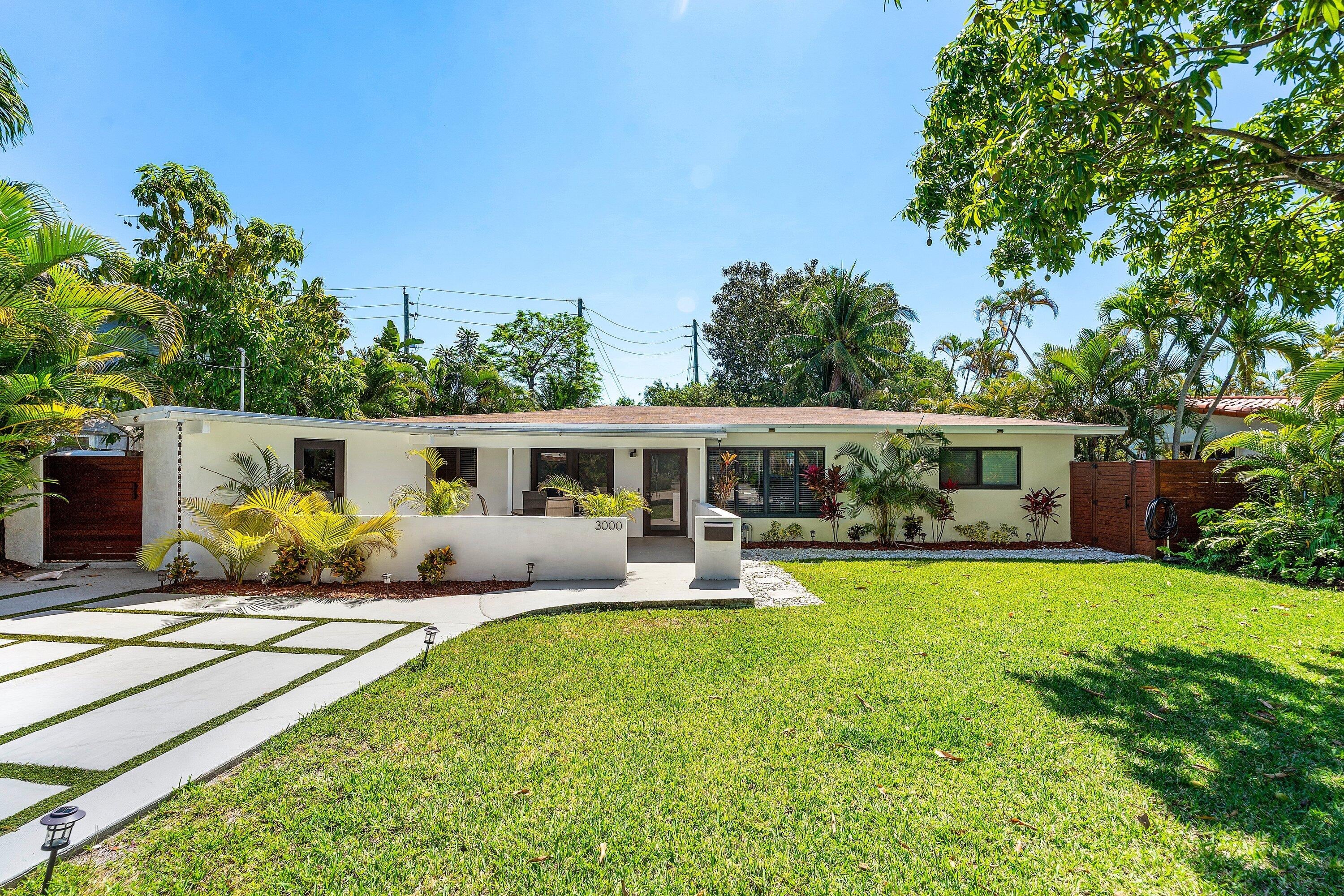 3BR – SingleFamilyResidence at 3000 NE 21st Terrace