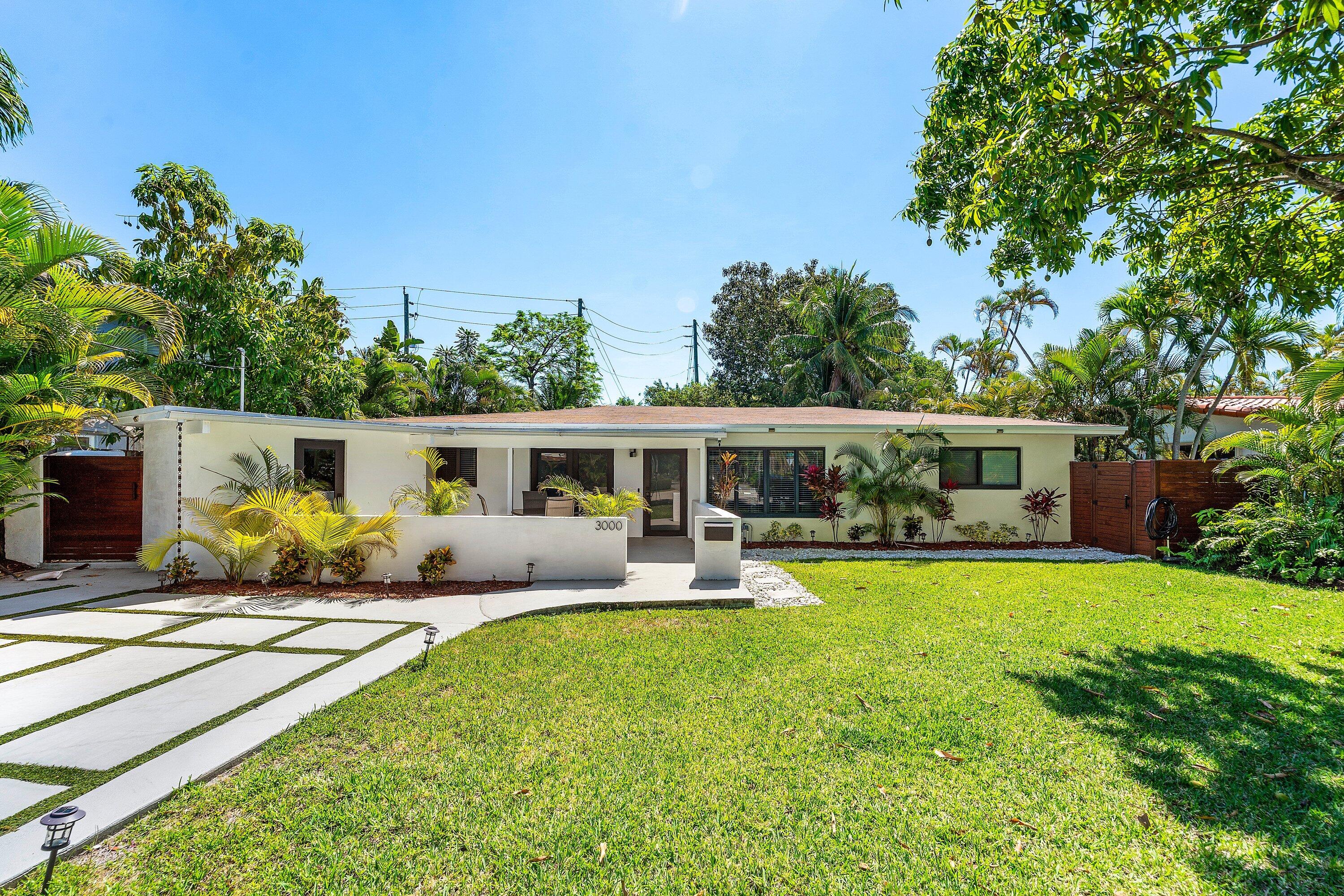 3BR – SingleFamilyResidence at 3000 NE 21st Terrace