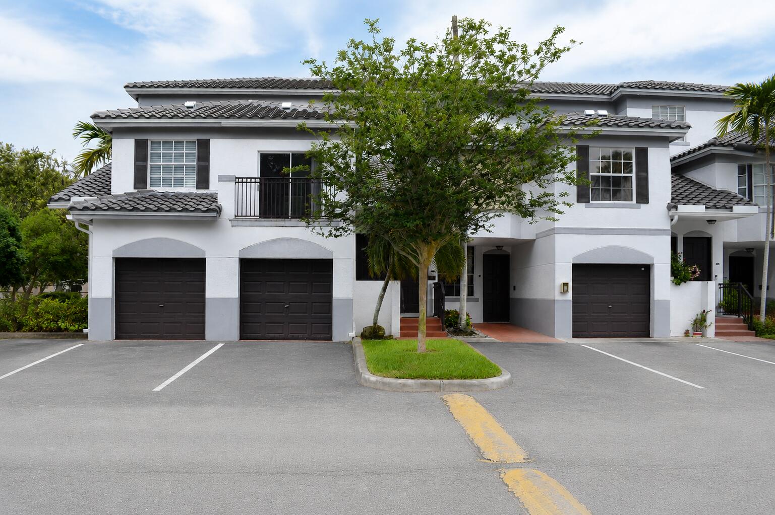 3BR – Townhouse at 711 SW 148th Avenue #403