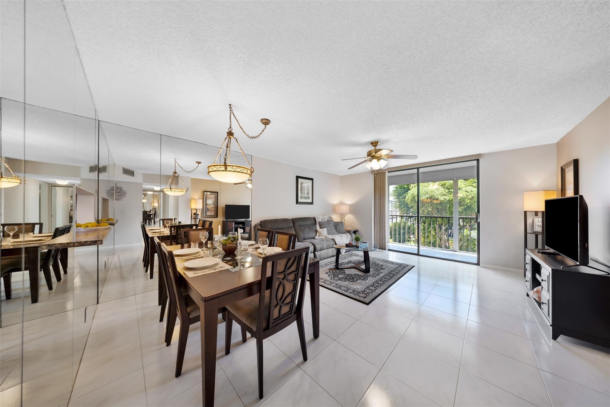 2BR – Condominium at 5250 Las Verdes Circle #317