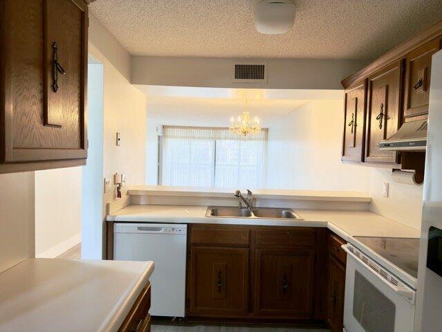 2BR – Condominium at 6021 Coral Lake Drive #209