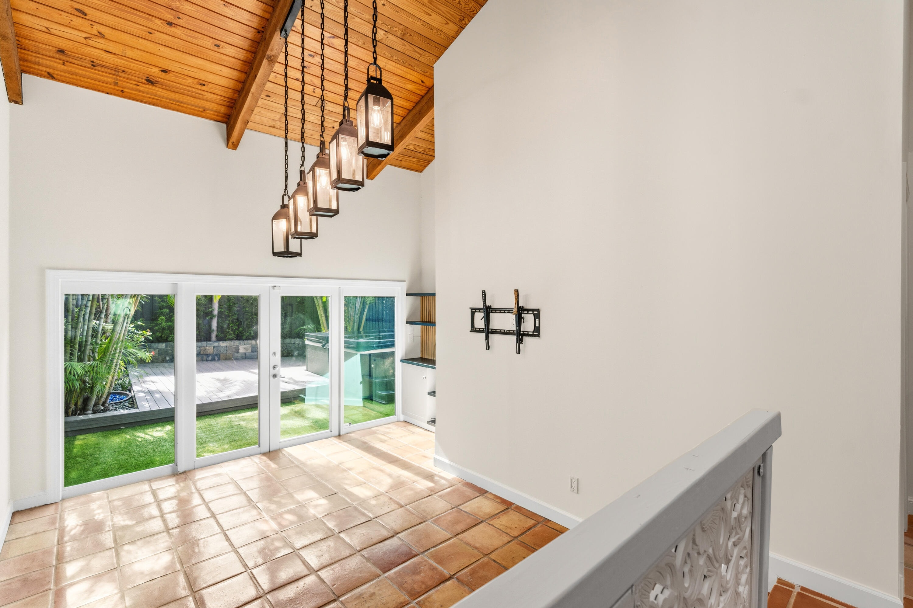 3BR – Townhouse at 228 NE 16th Terrace