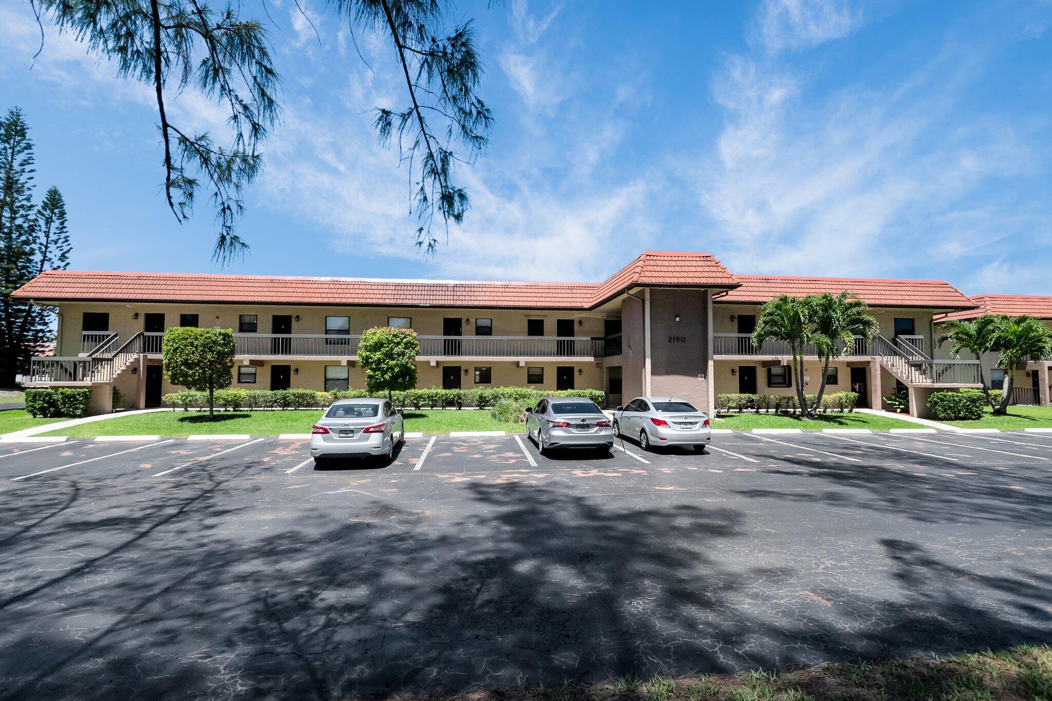2BR – Condominium at 21911 Lake Forest Circle #103