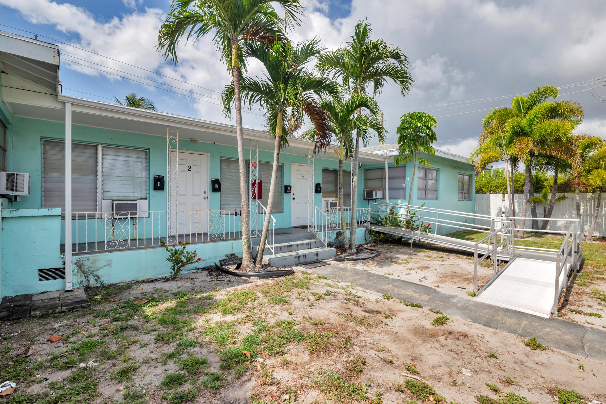 5BR – SingleFamilyResidence at 258 Conniston Road